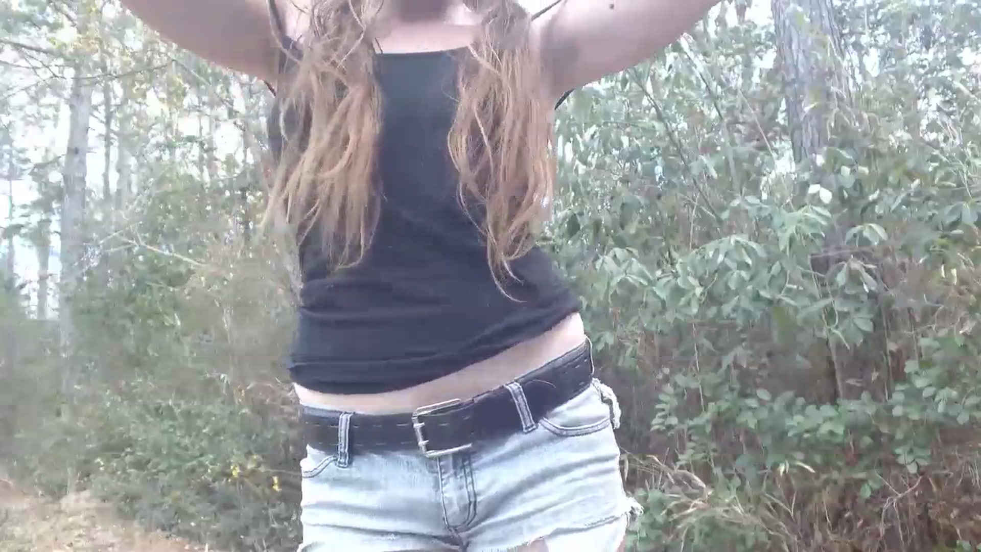 Gallery image thumbnail from GirlOffGrid's myfreecams stream on, 03/07/2024, 20:31 image 13 of 20
