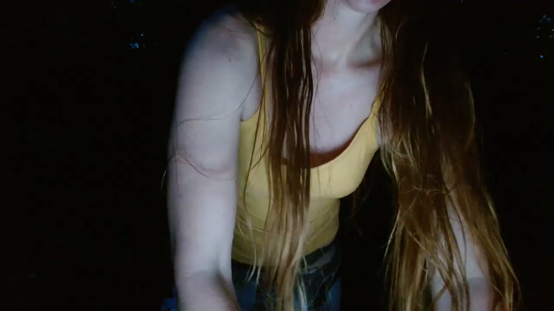 Gallery image thumbnail from GirlOffGrid's myfreecams stream on, 05/02/2024, 24:53 image 18 of 20