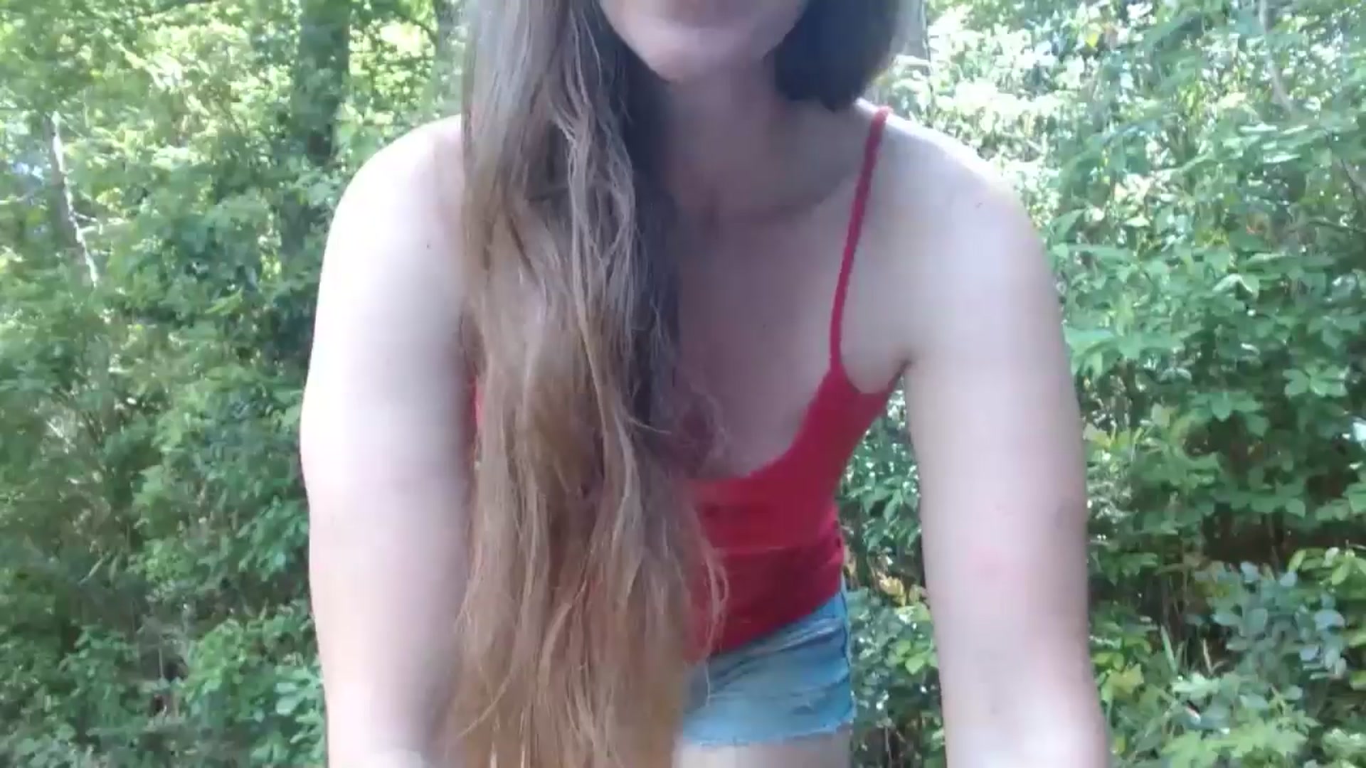 Gallery image thumbnail from GirlOffGrid's myfreecams stream on, 05/02/2024, 18:47 image 12 of 20