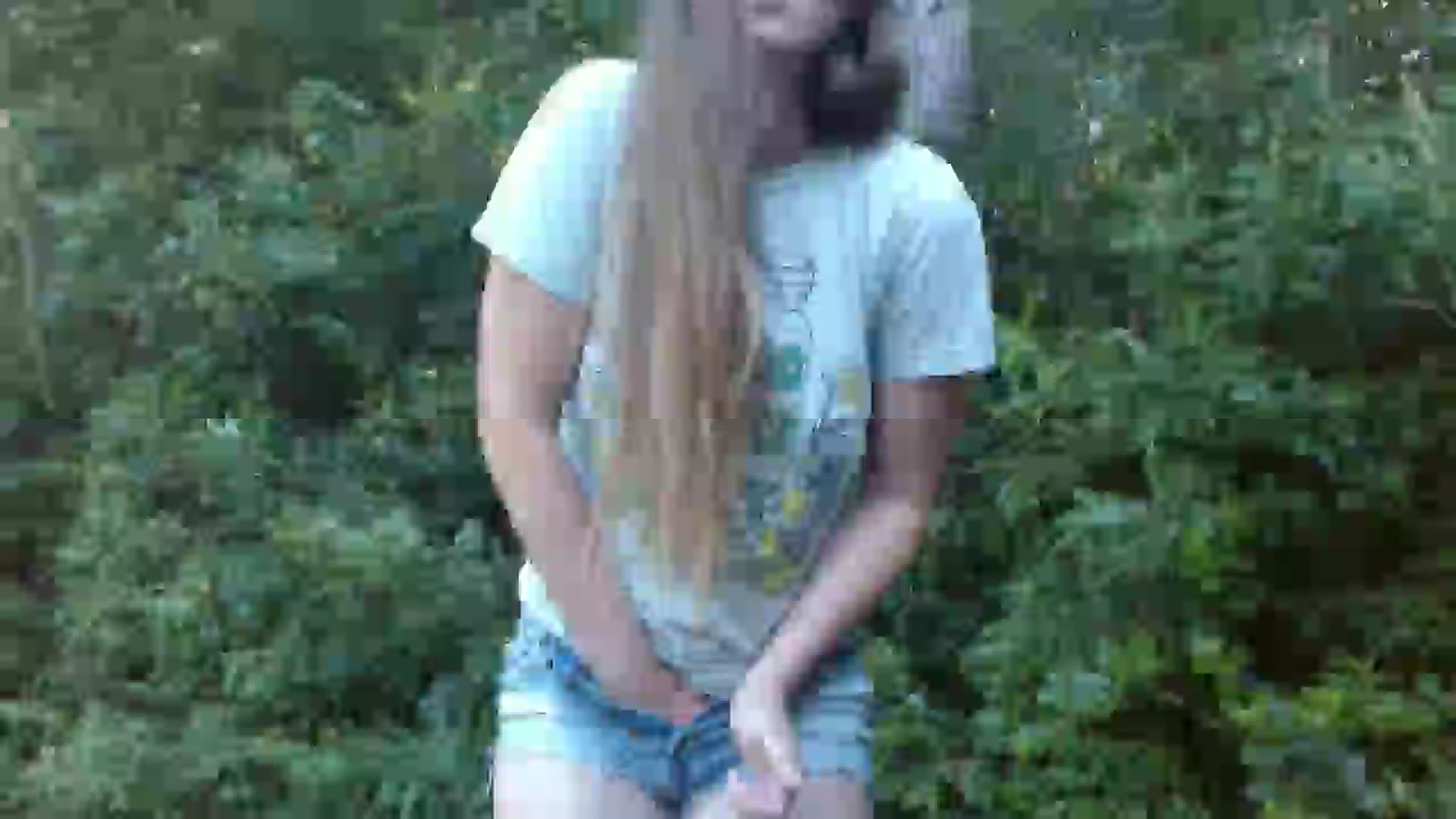 Gallery image thumbnail from GirlOffGrid's myfreecams stream on, 06/26/2024, 22:34 image 17 of 20