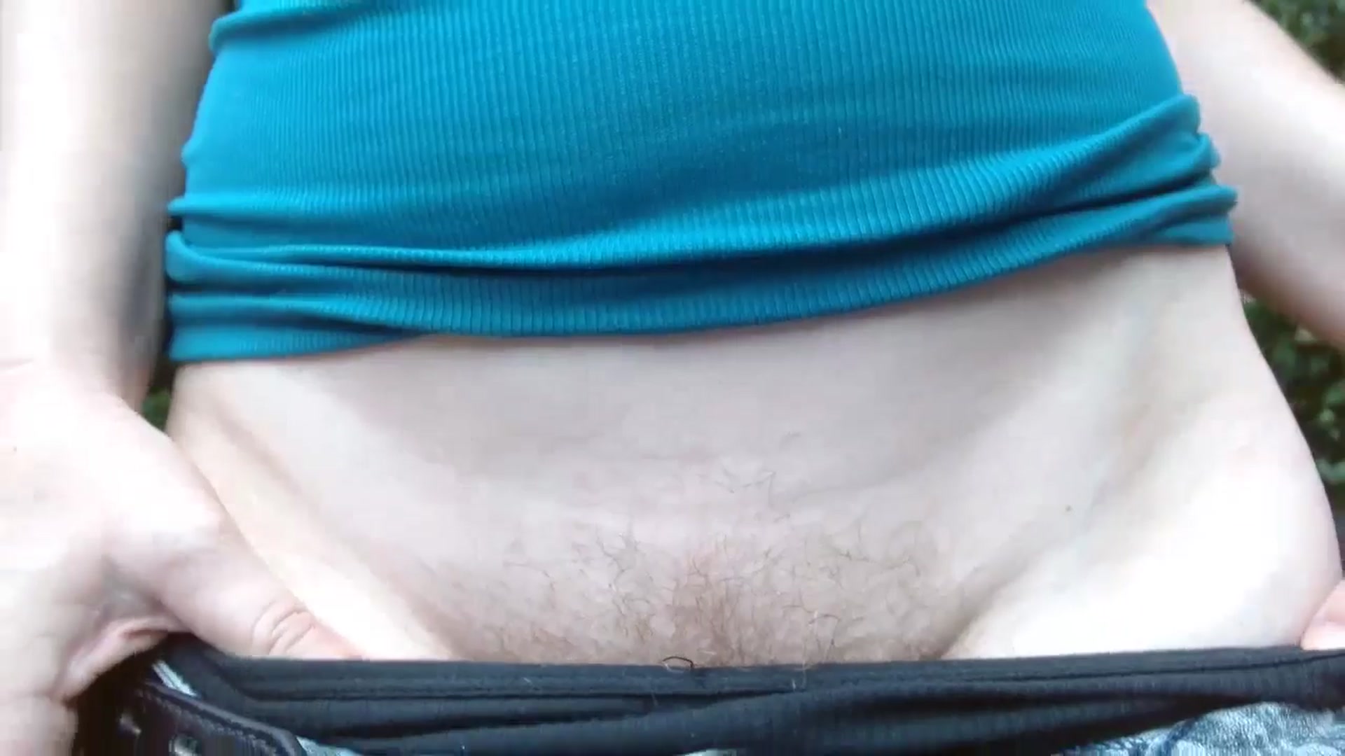 Gallery image thumbnail from GirlOffGrid's myfreecams stream on, 07/11/2024, 23:11 image 11 of 20