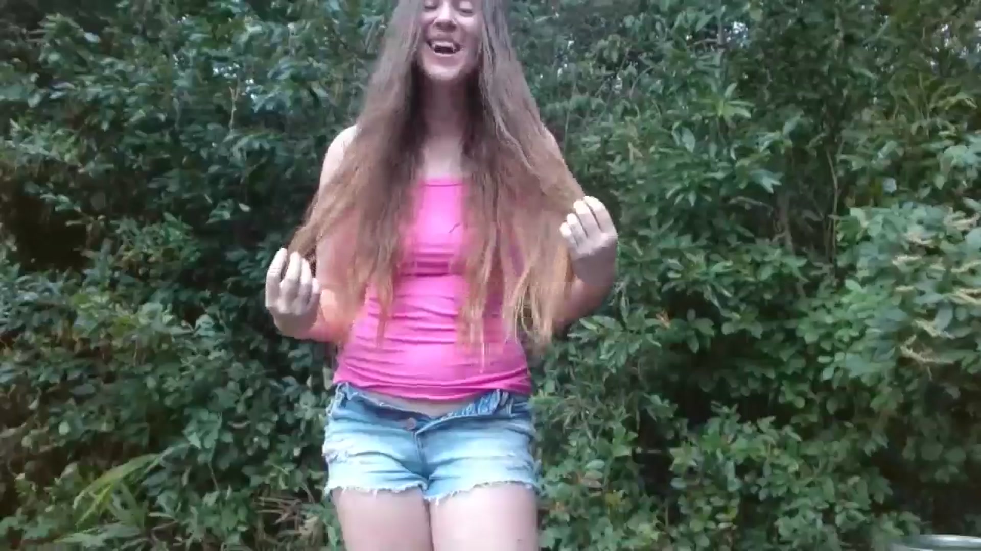 Gallery image thumbnail from GirlOffGrid's myfreecams stream on, 08/13/2024, 22:09 image 4 of 20