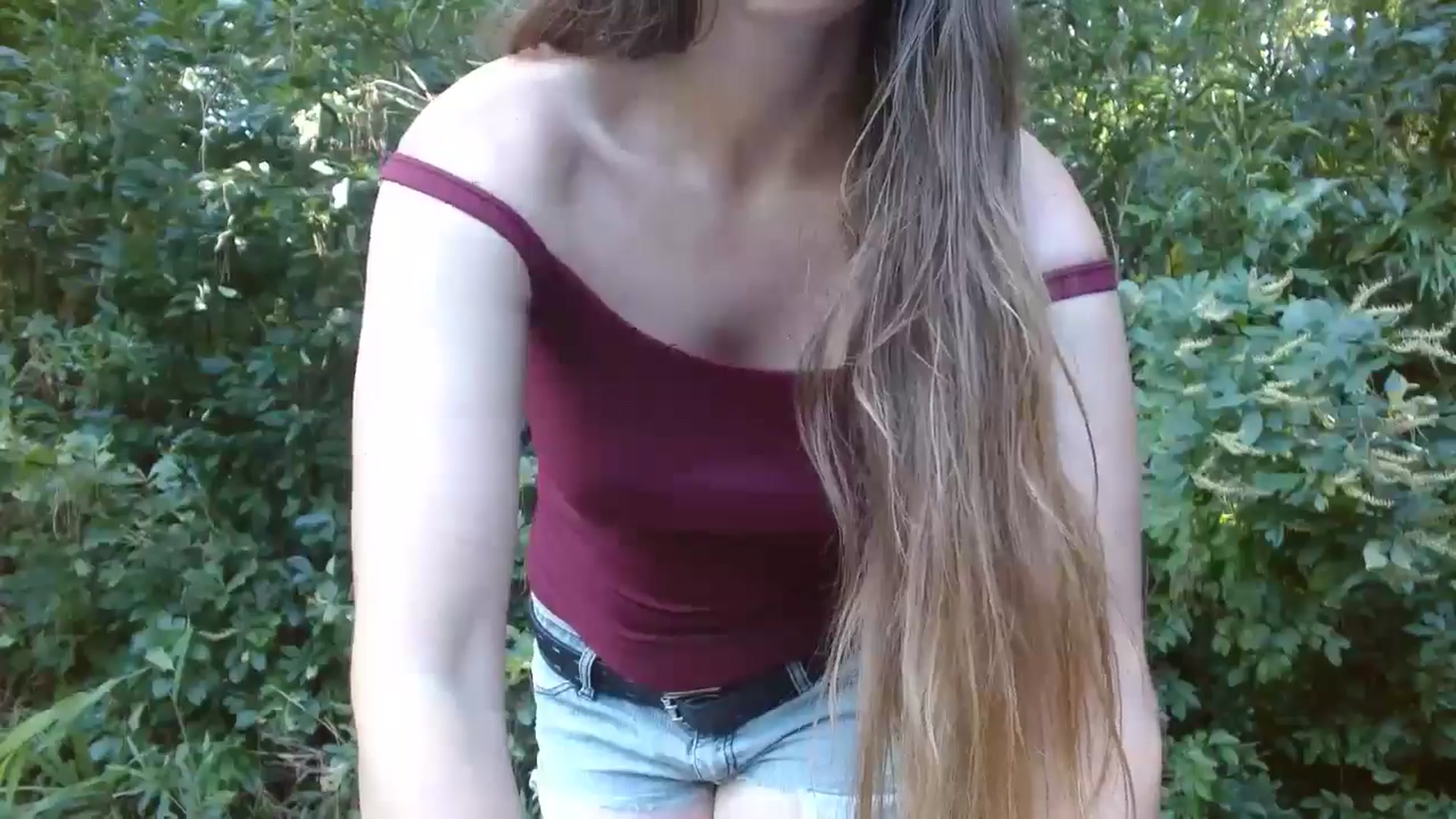 Gallery image thumbnail from GirlOffGrid's myfreecams stream on, 08/16/2024, 22:21 image 5 of 20