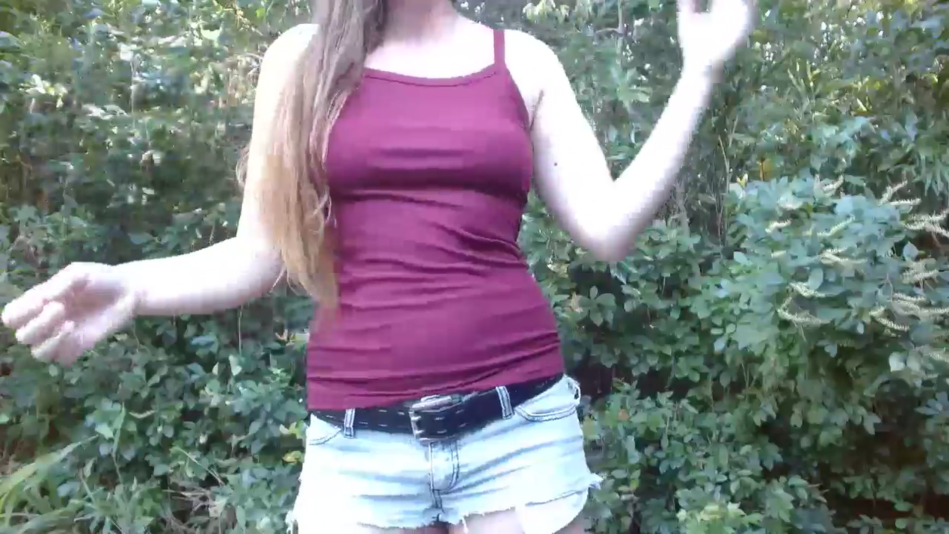 Gallery image thumbnail from GirlOffGrid's myfreecams stream on, 08/16/2024, 22:21 image 8 of 20
