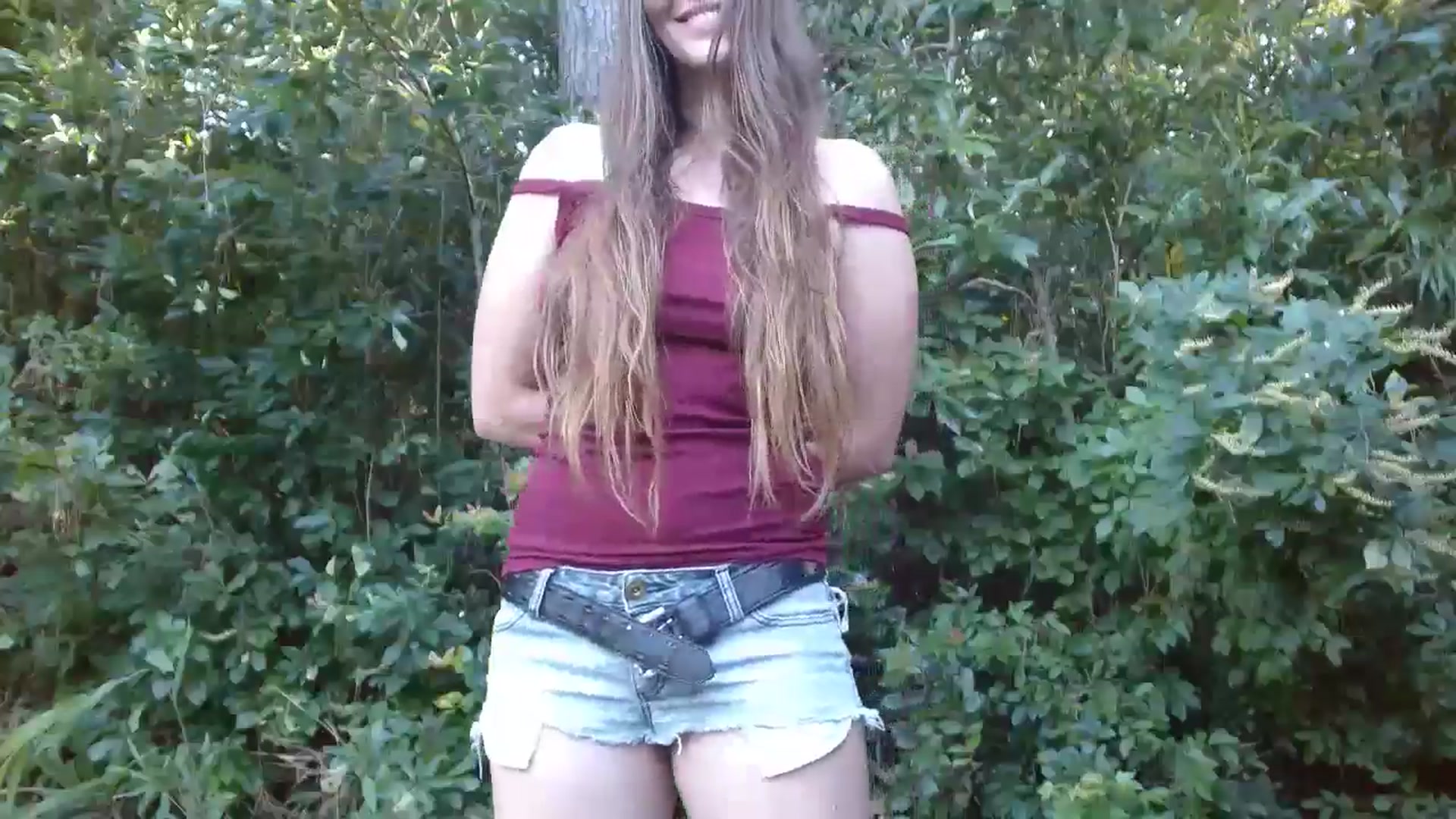 Gallery image thumbnail from GirlOffGrid's myfreecams stream on, 08/16/2024, 22:21 image 11 of 20