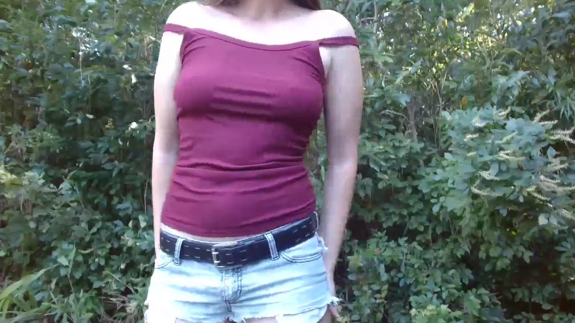 Gallery image thumbnail from GirlOffGrid's myfreecams stream on, 08/16/2024, 22:21 image 4 of 20