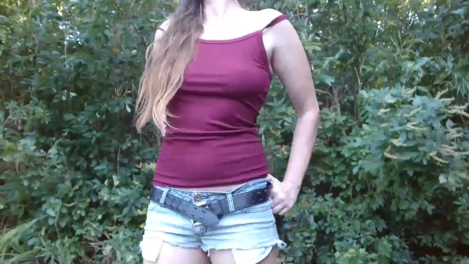 Gallery image thumbnail from GirlOffGrid's myfreecams stream on, 08/16/2024, 22:21 image 15 of 20