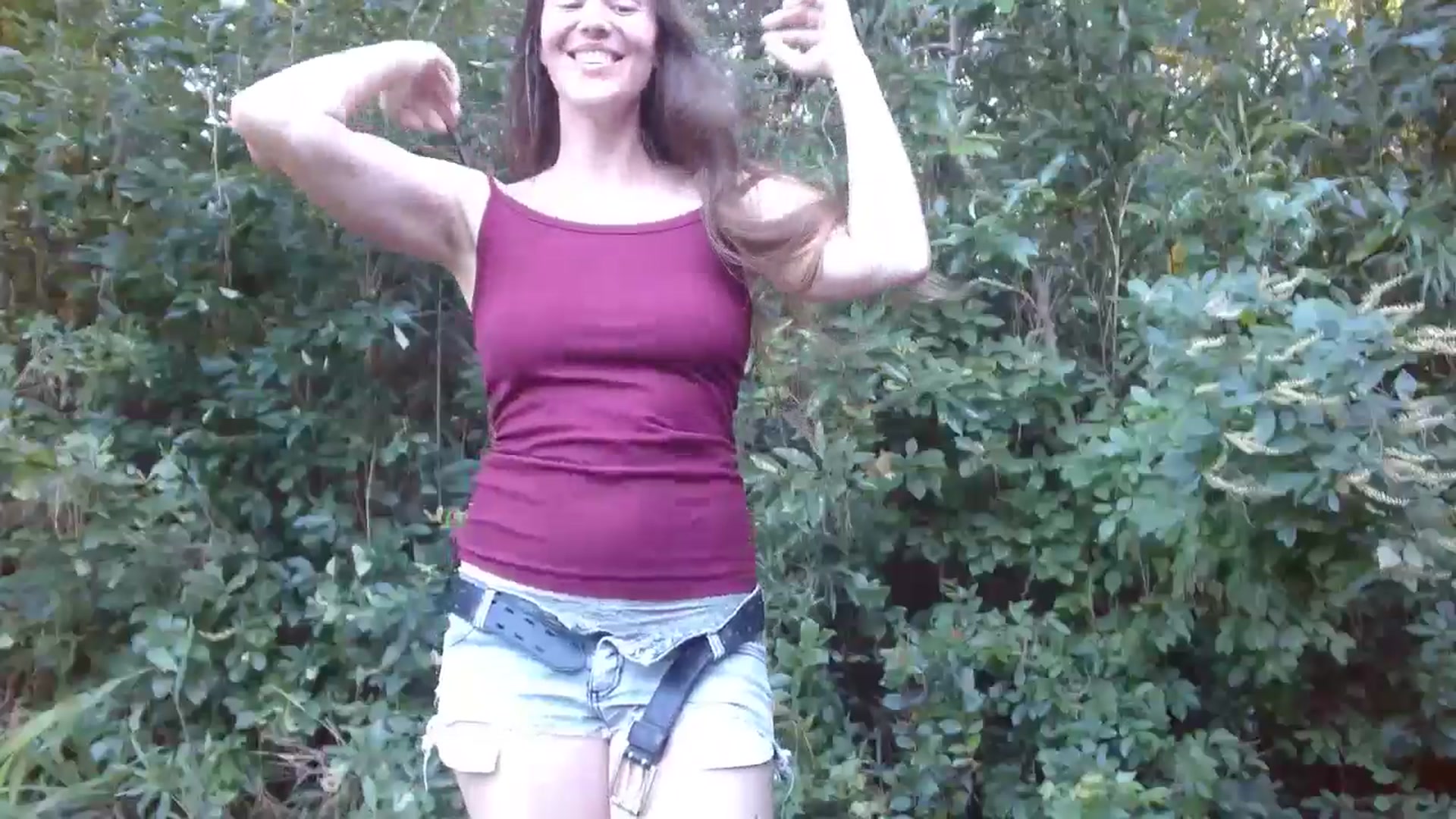 Gallery image thumbnail from GirlOffGrid's myfreecams stream on, 08/16/2024, 22:47 image 3 of 20