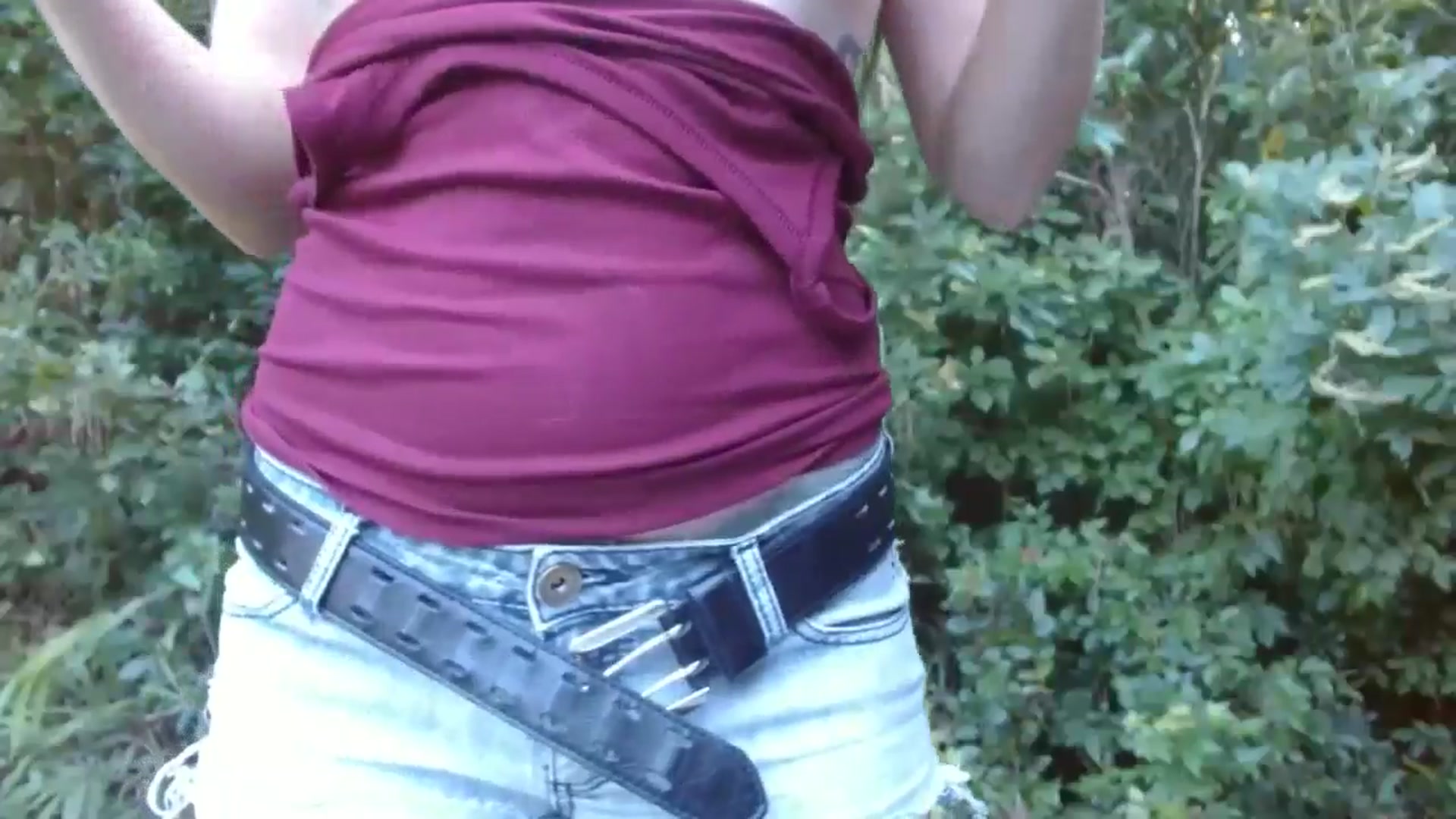 Gallery image thumbnail from GirlOffGrid's myfreecams stream on, 08/16/2024, 23:01 image 16 of 20