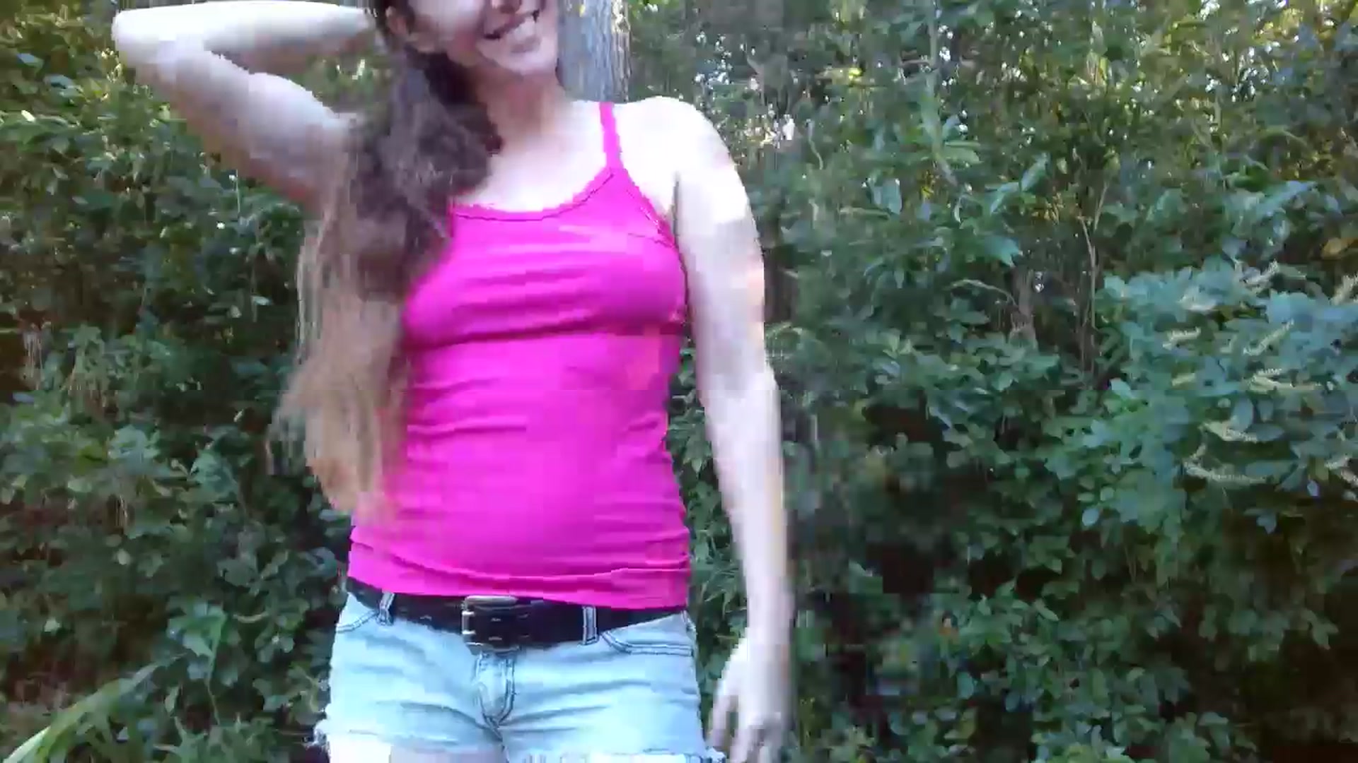Gallery image thumbnail from GirlOffGrid's myfreecams stream on, 08/18/2024, 23:51 image 2 of 20