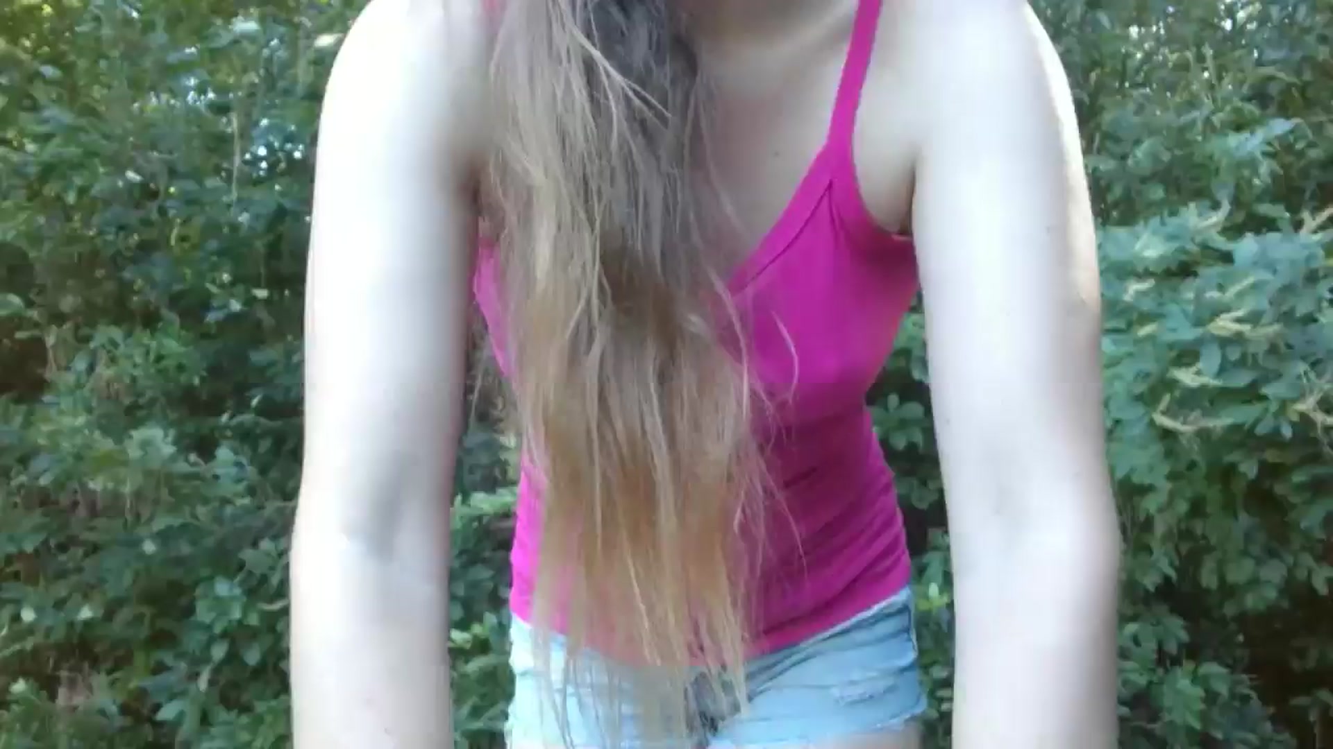 Gallery image thumbnail from GirlOffGrid's myfreecams stream on, 09/01/2024, 21:16 image 1 of 20
