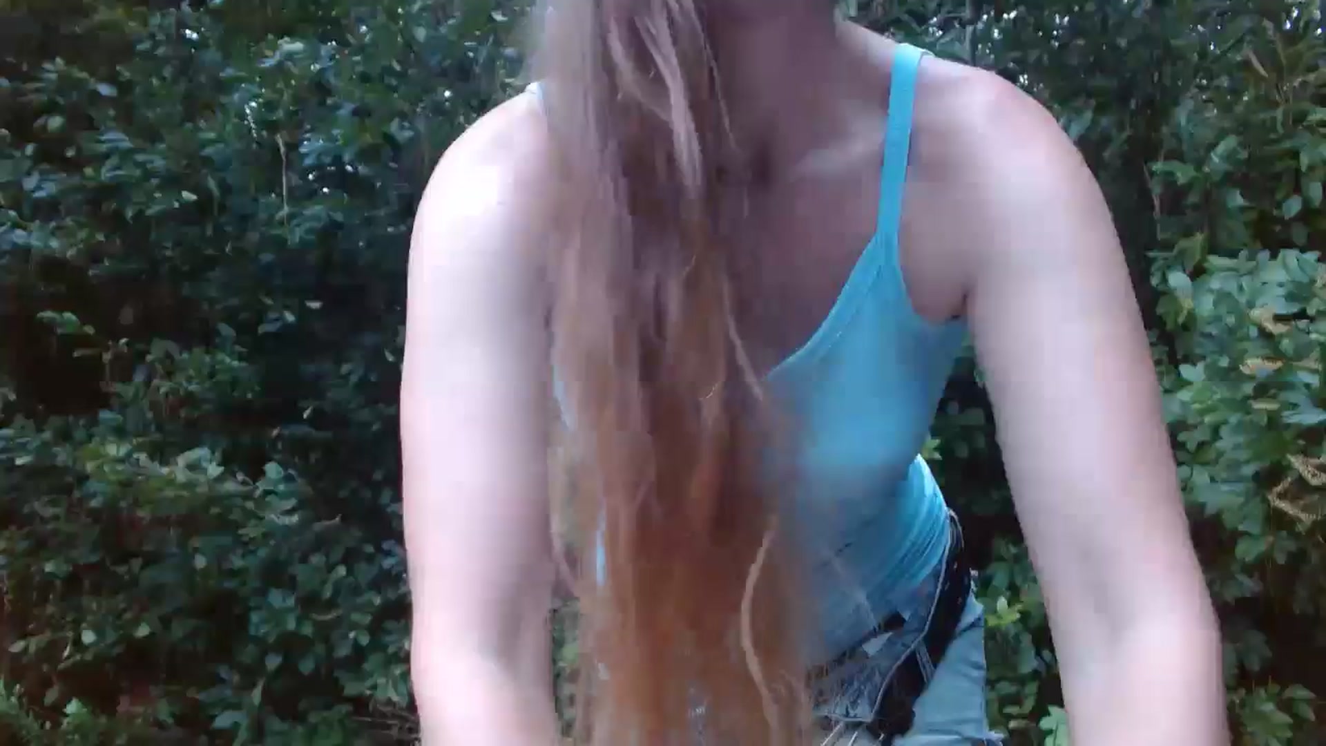 Gallery image thumbnail from GirlOffGrid's myfreecams stream on, 09/02/2024, 21:28 image 12 of 20