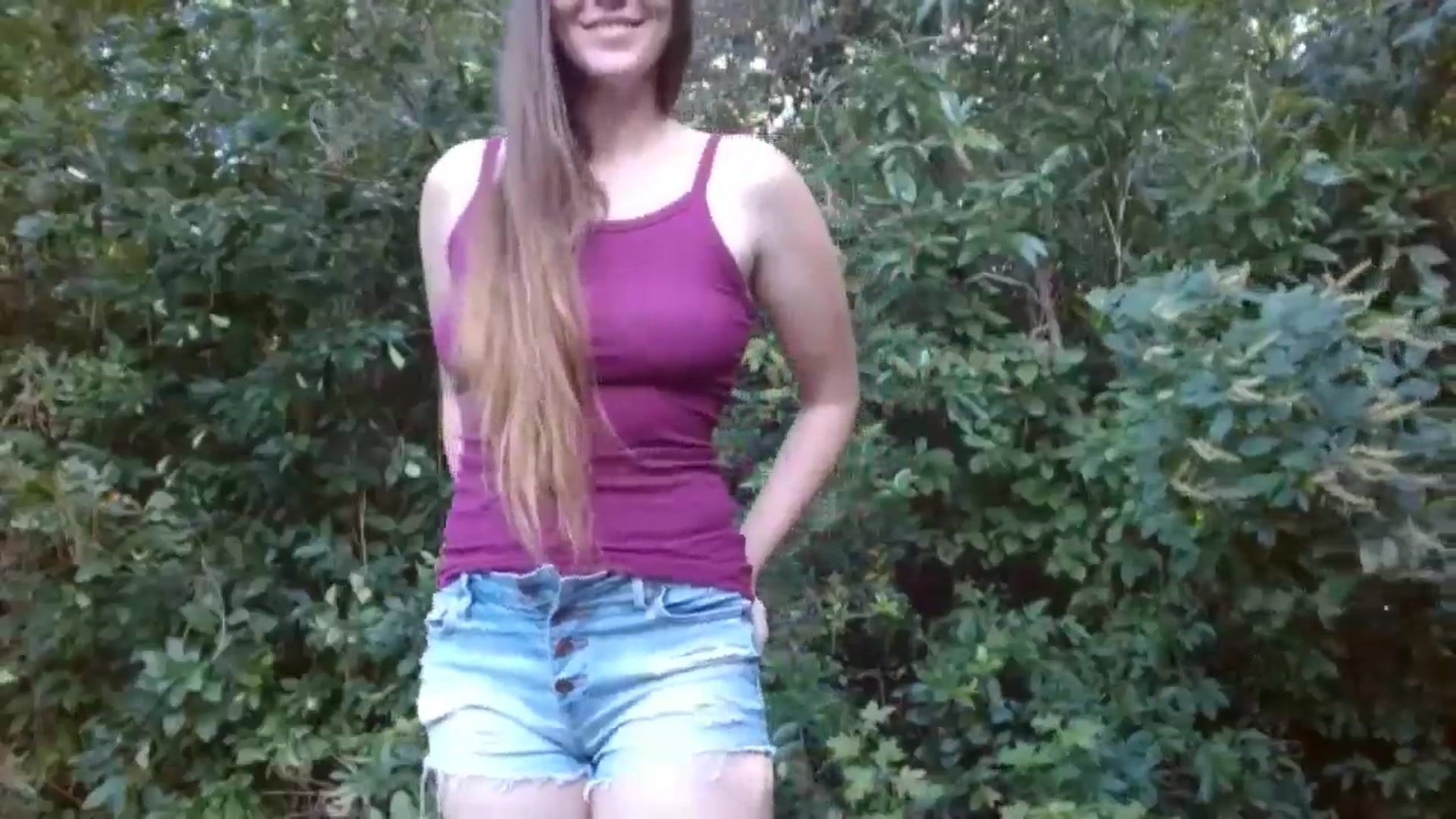 Gallery image thumbnail from GirlOffGrid's myfreecams stream on, 09/04/2024, 21:31 image 5 of 20