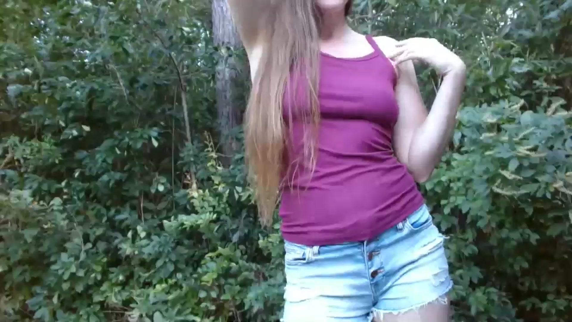 Gallery image thumbnail from GirlOffGrid's myfreecams stream on, 09/04/2024, 21:31 image 17 of 20