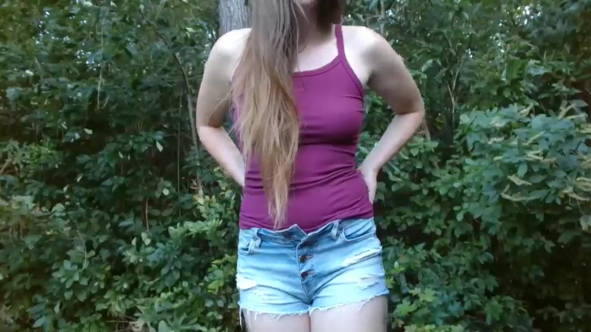 Gallery image thumbnail from GirlOffGrid's myfreecams stream on, 09/04/2024, 21:31 image 10 of 20