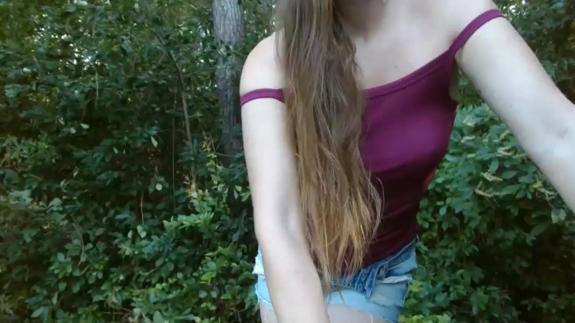 Gallery image thumbnail from GirlOffGrid's myfreecams stream on, 09/04/2024, 22:32 image 11 of 20