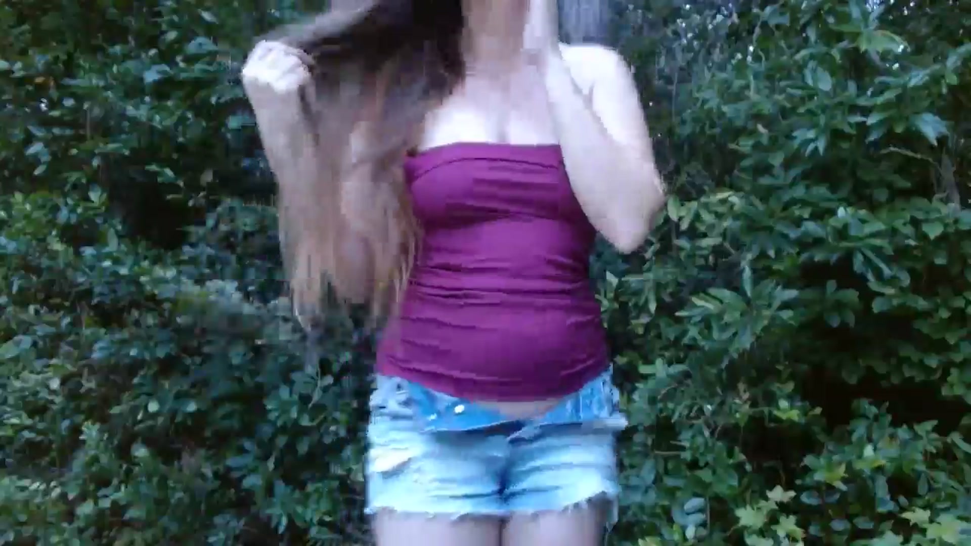 Gallery image thumbnail from GirlOffGrid's myfreecams stream on, 09/05/2024, 24:05 image 15 of 20