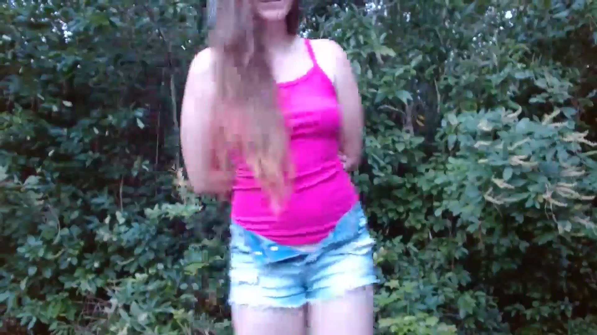 Gallery image thumbnail from GirlOffGrid's myfreecams stream on, 09/07/2024, 23:44 image 13 of 20
