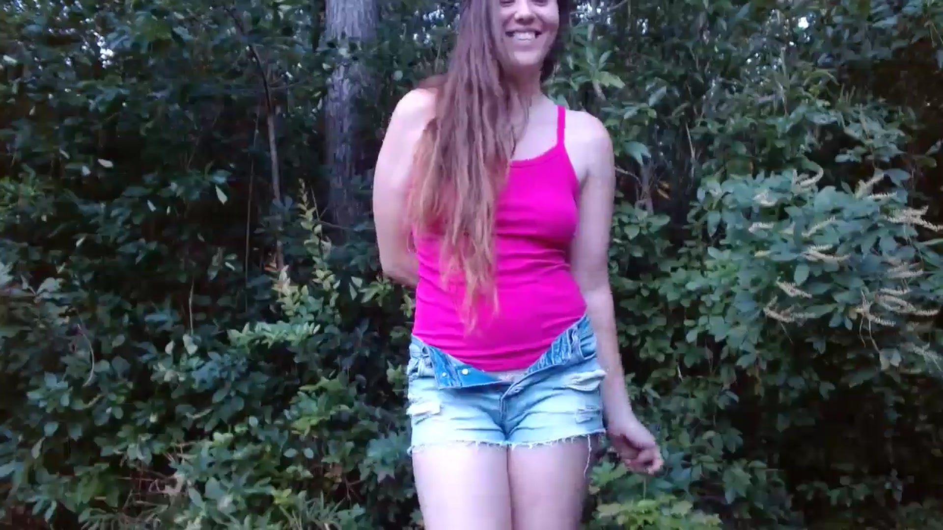 Gallery image thumbnail from GirlOffGrid's myfreecams stream on, 09/07/2024, 23:44 image 12 of 20
