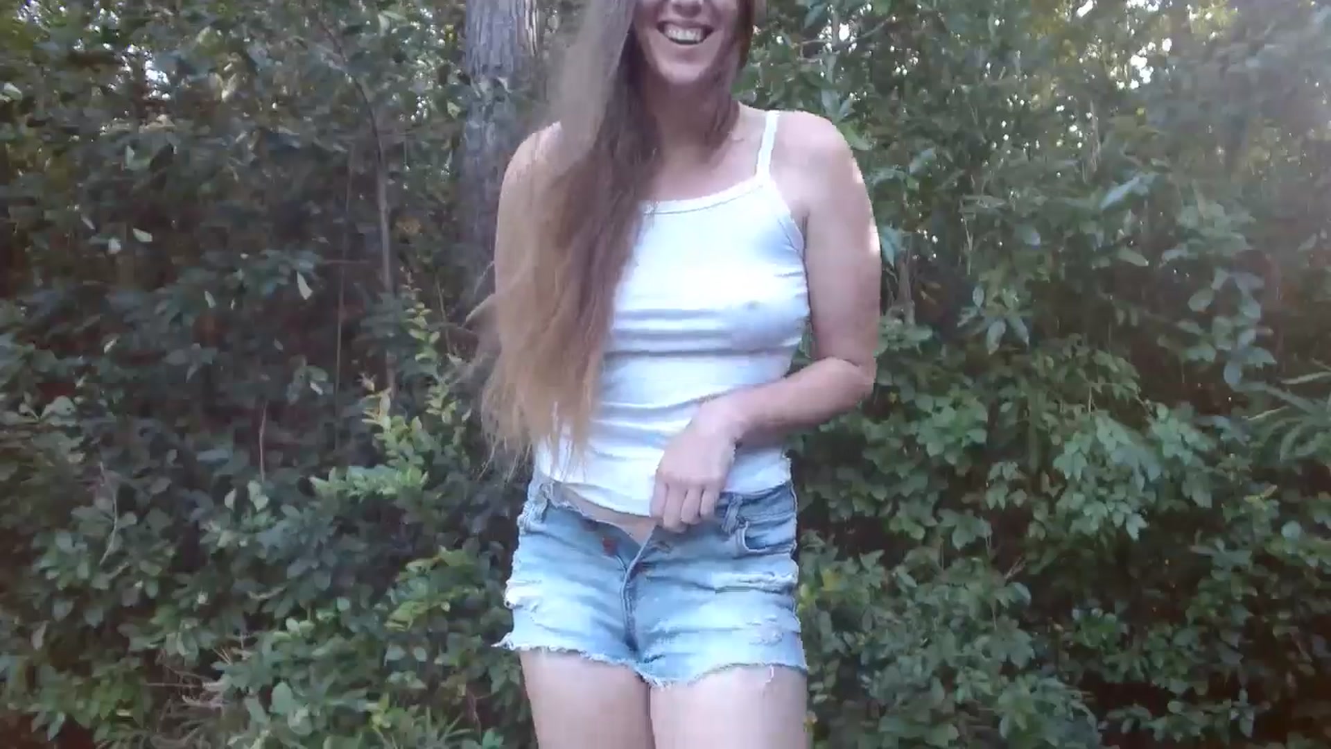 Gallery image thumbnail from GirlOffGrid's myfreecams stream on, 09/09/2024, 22:04 image 4 of 20