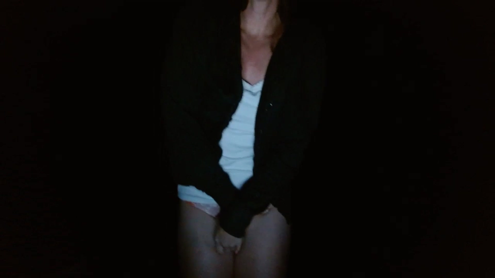 Gallery image thumbnail from GirlOffGrid's myfreecams stream on, 09/10/2024, 02:04 image 18 of 20