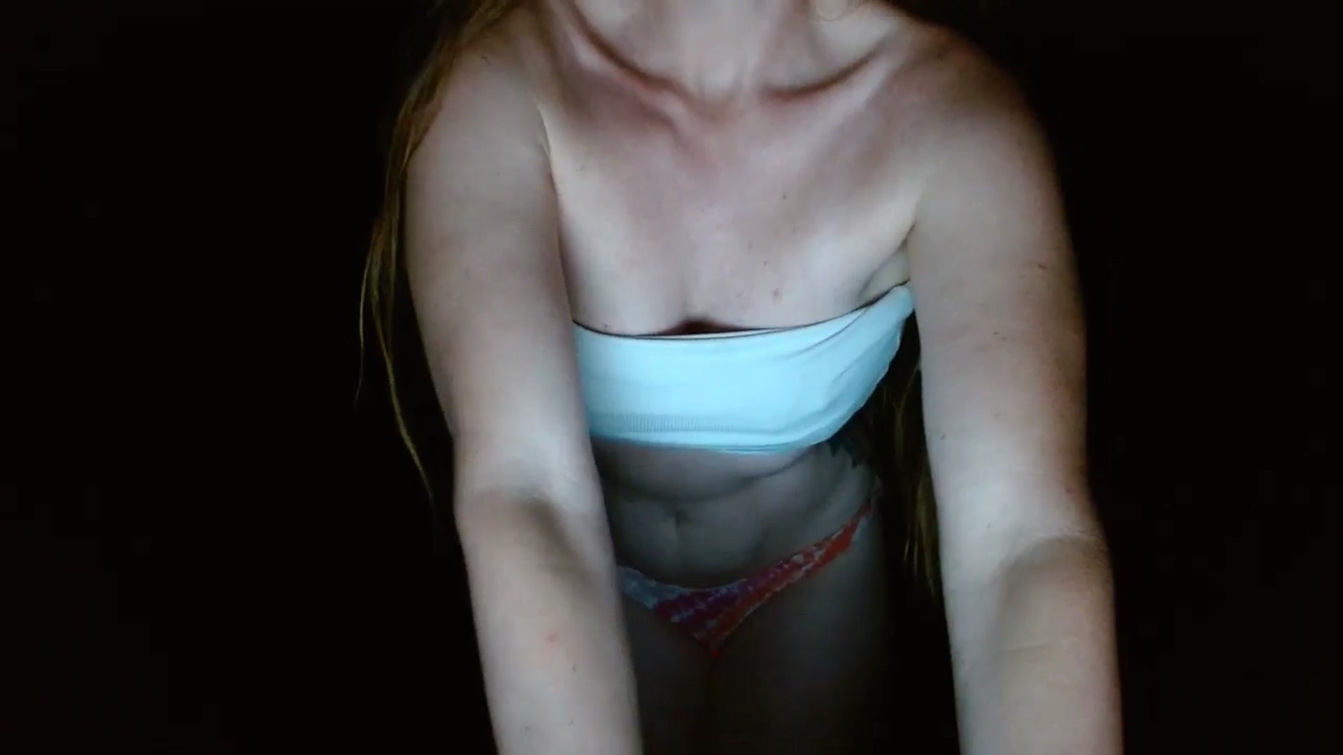 Gallery image thumbnail from GirlOffGrid's myfreecams stream on, 09/10/2024, 03:12 image 3 of 20