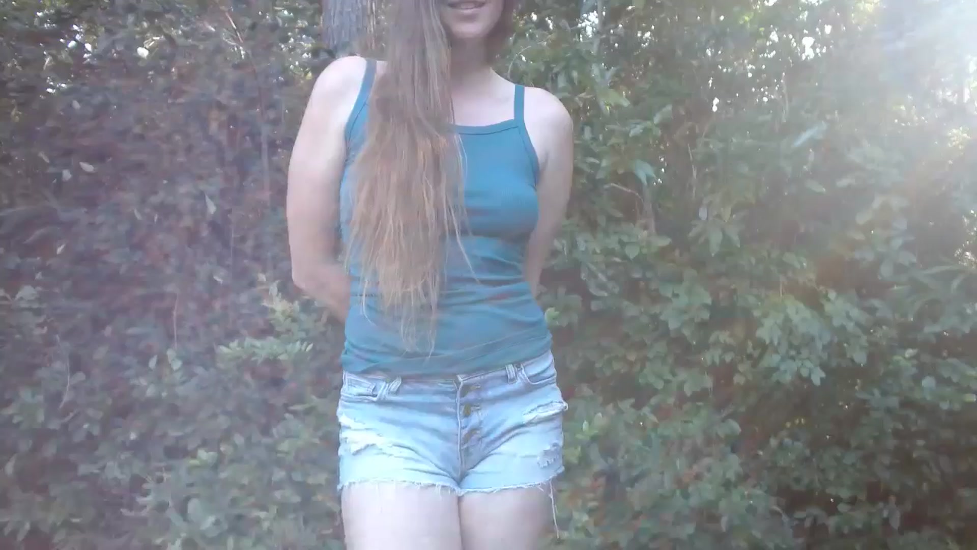 Gallery image thumbnail from GirlOffGrid's myfreecams stream on, 09/10/2024, 21:21 image 15 of 20