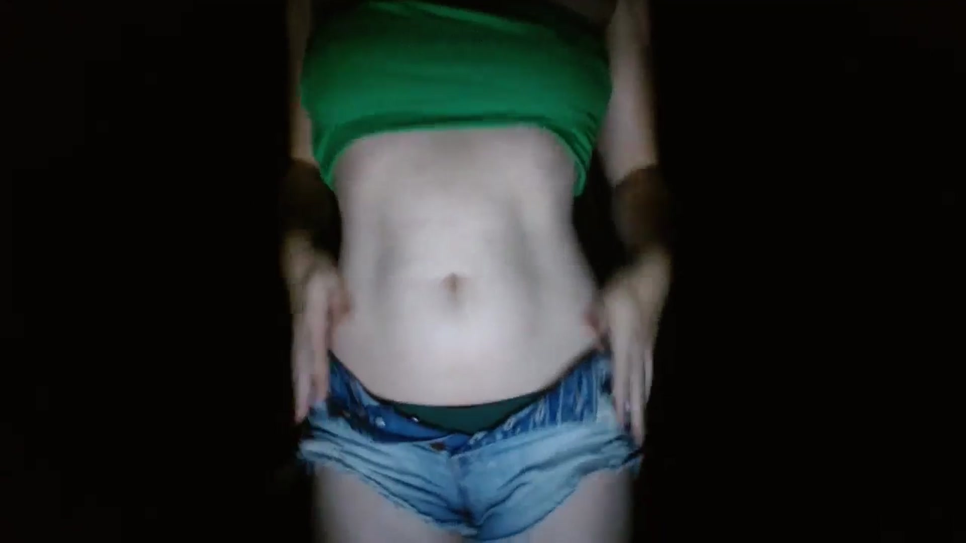 Gallery image thumbnail from GirlOffGrid's myfreecams stream on, 09/15/2024, 04:01 image 19 of 20