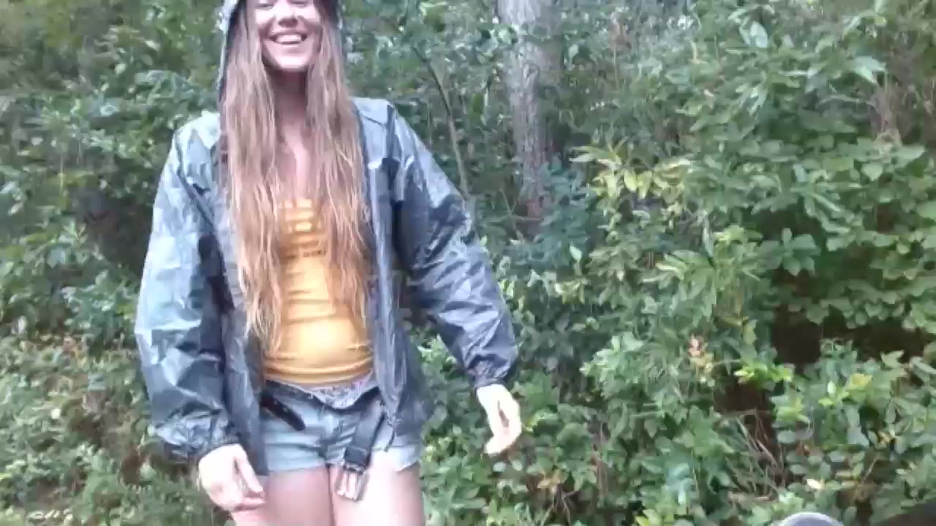 Gallery image thumbnail from GirlOffGrid's myfreecams stream on, 09/15/2024, 19:39 image 1 of 20