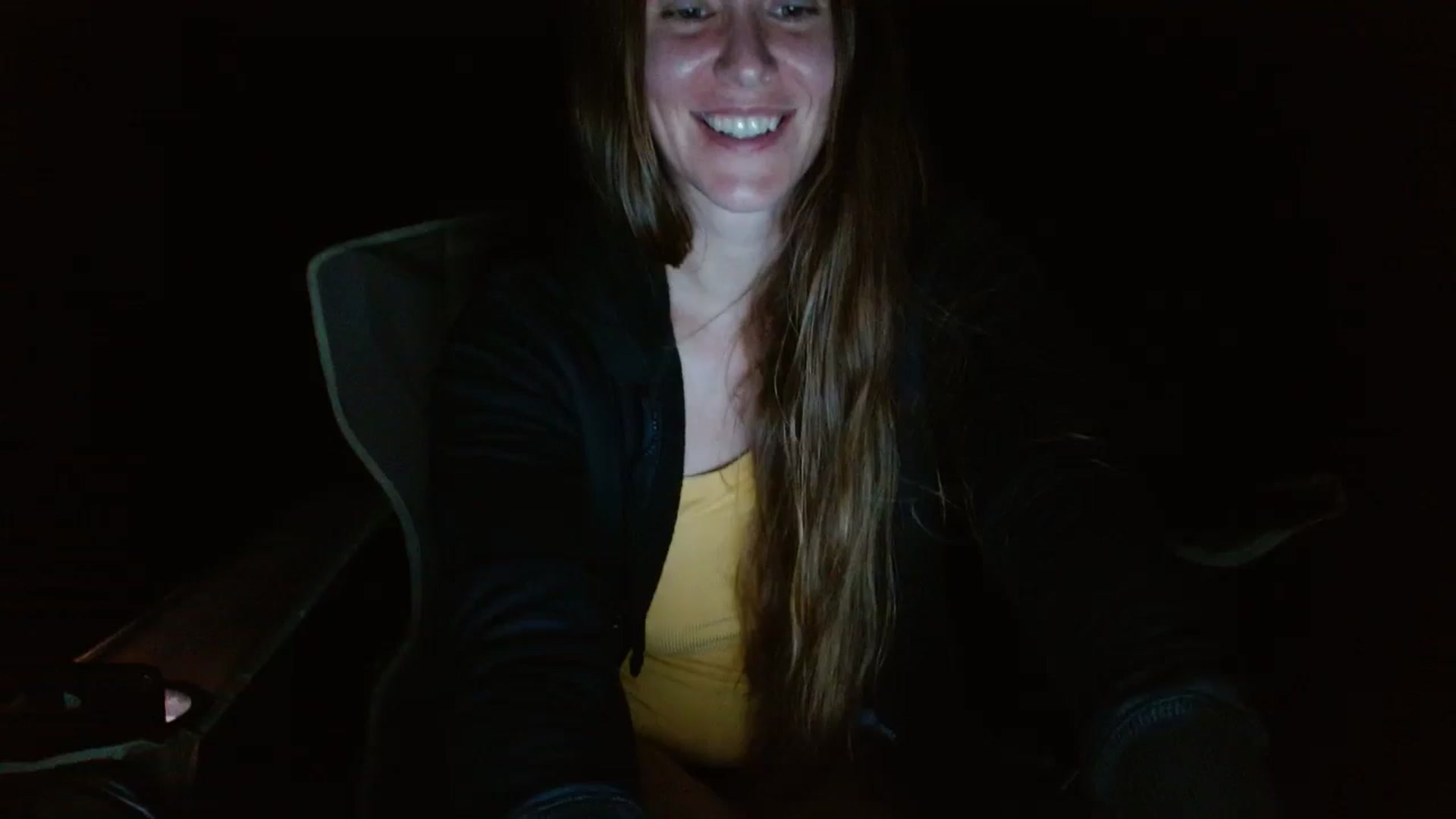 Gallery image thumbnail from GirlOffGrid's myfreecams stream on, 09/16/2024, 02:31 image 16 of 20
