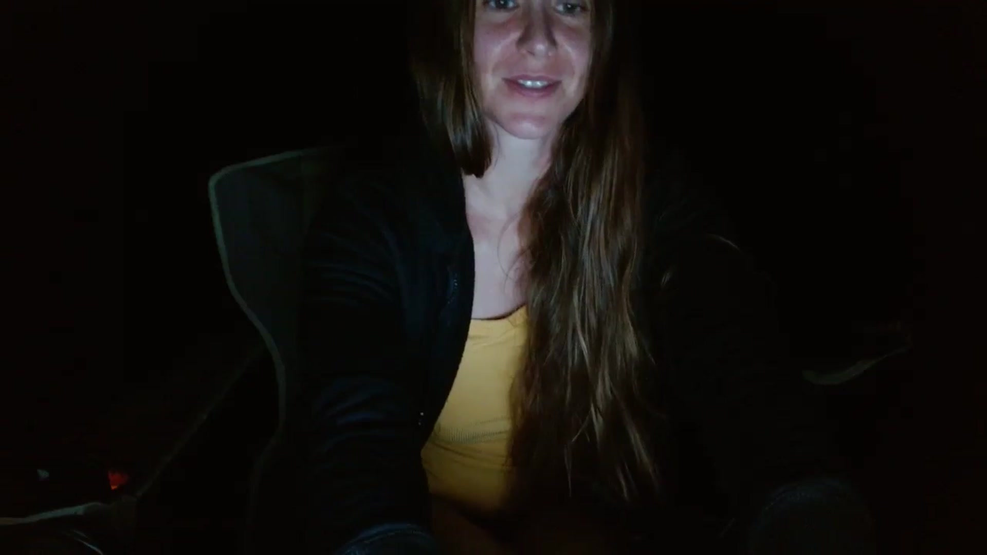 Gallery image thumbnail from GirlOffGrid's myfreecams stream on, 09/16/2024, 02:31 image 12 of 20