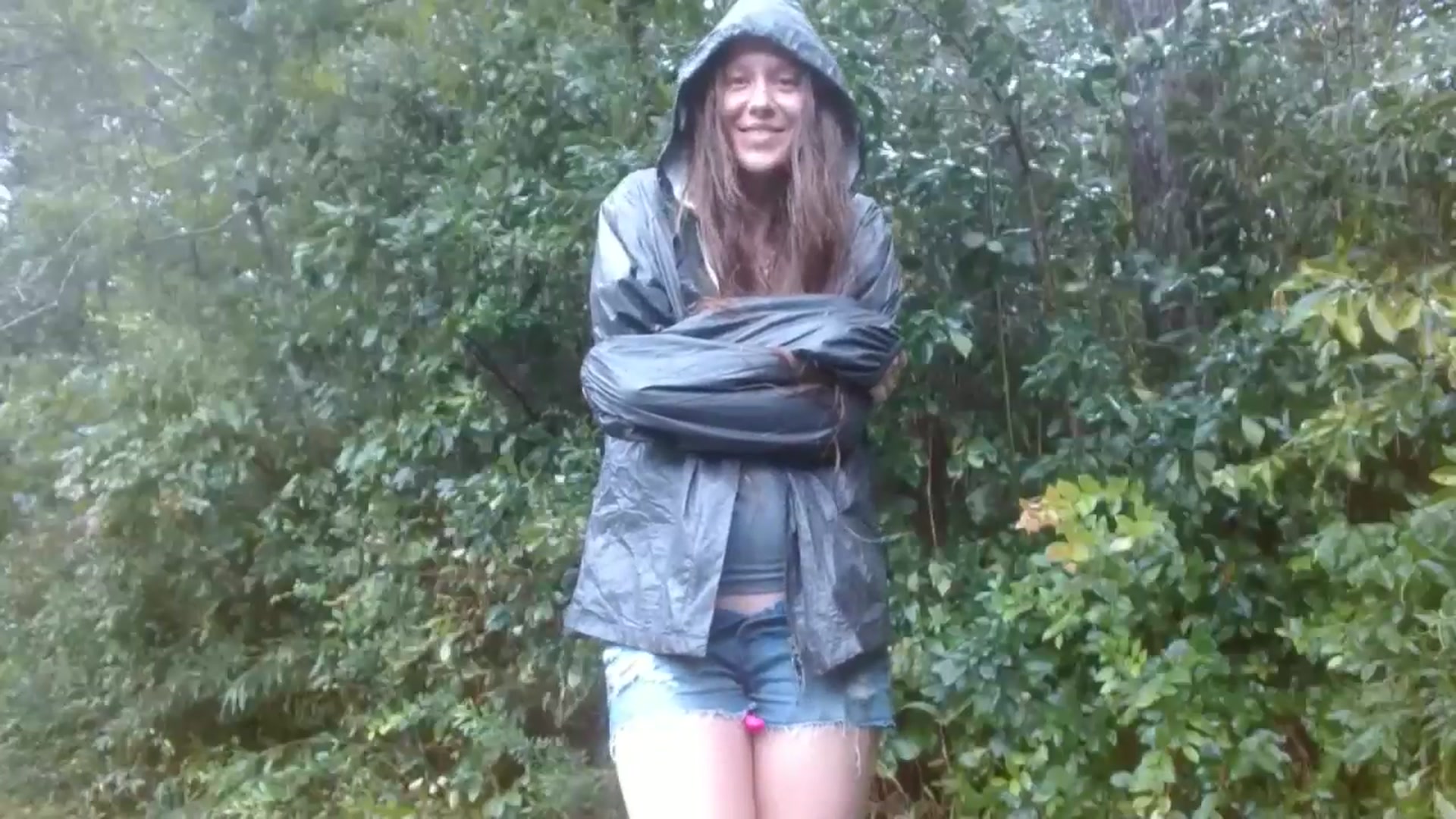 Gallery image thumbnail from GirlOffGrid's myfreecams stream on, 09/17/2024, 05:26 image 4 of 20