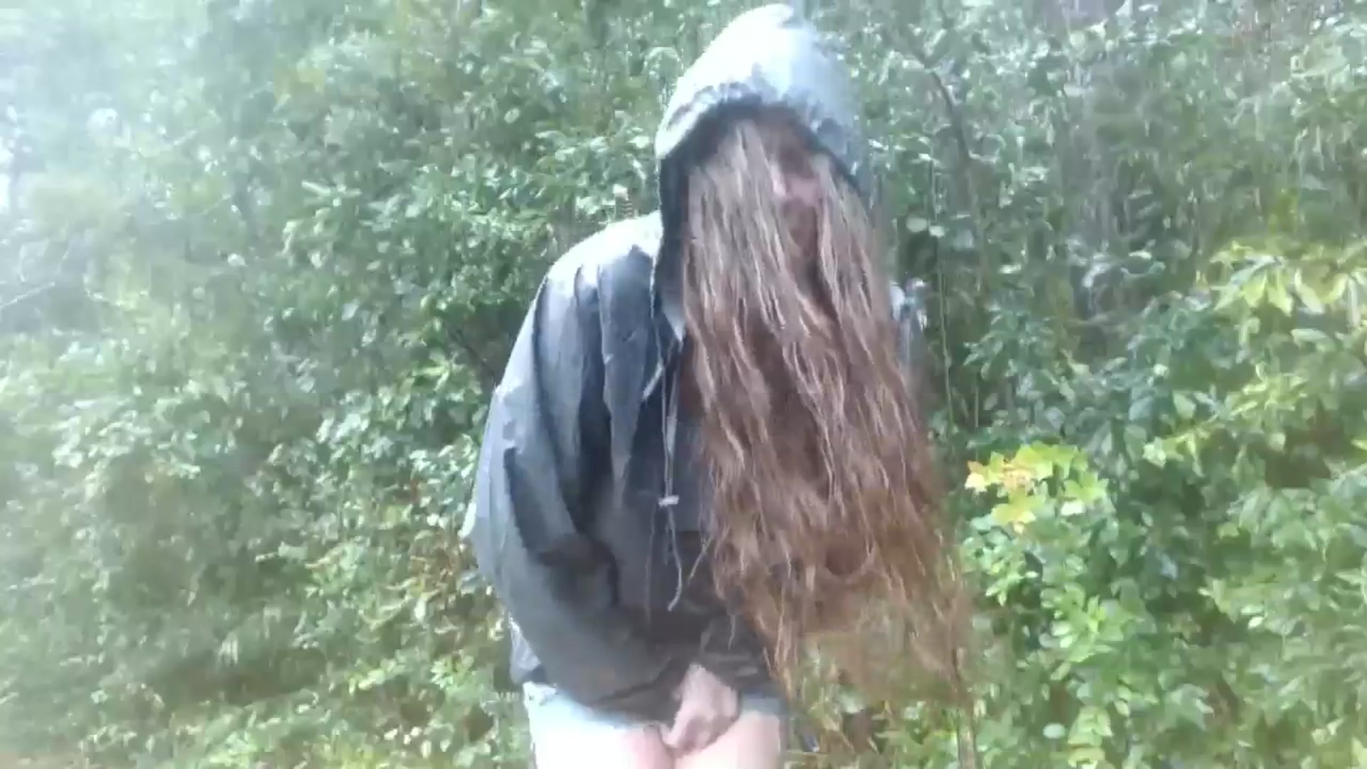 Gallery image thumbnail from GirlOffGrid's myfreecams stream on, 09/17/2024, 05:26 image 18 of 20