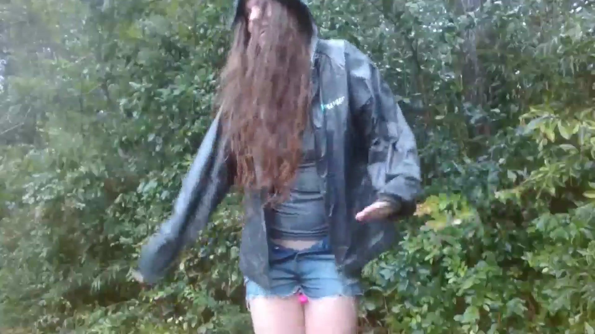 Gallery image thumbnail from GirlOffGrid's myfreecams stream on, 09/17/2024, 05:26 image 5 of 20