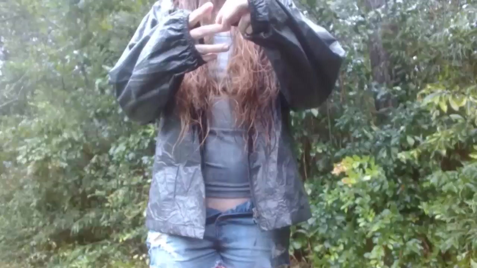 Gallery image thumbnail from GirlOffGrid's myfreecams stream on, 09/17/2024, 05:26 image 1 of 20