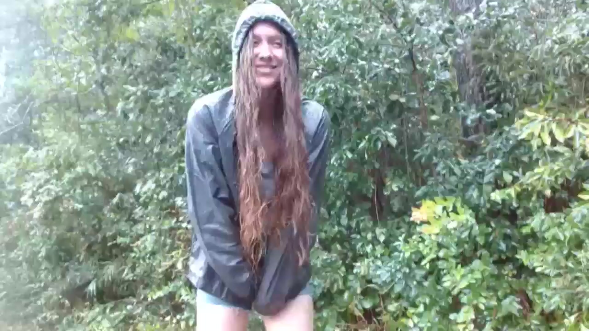 Gallery image thumbnail from GirlOffGrid's myfreecams stream on, 09/17/2024, 04:09 image 5 of 20