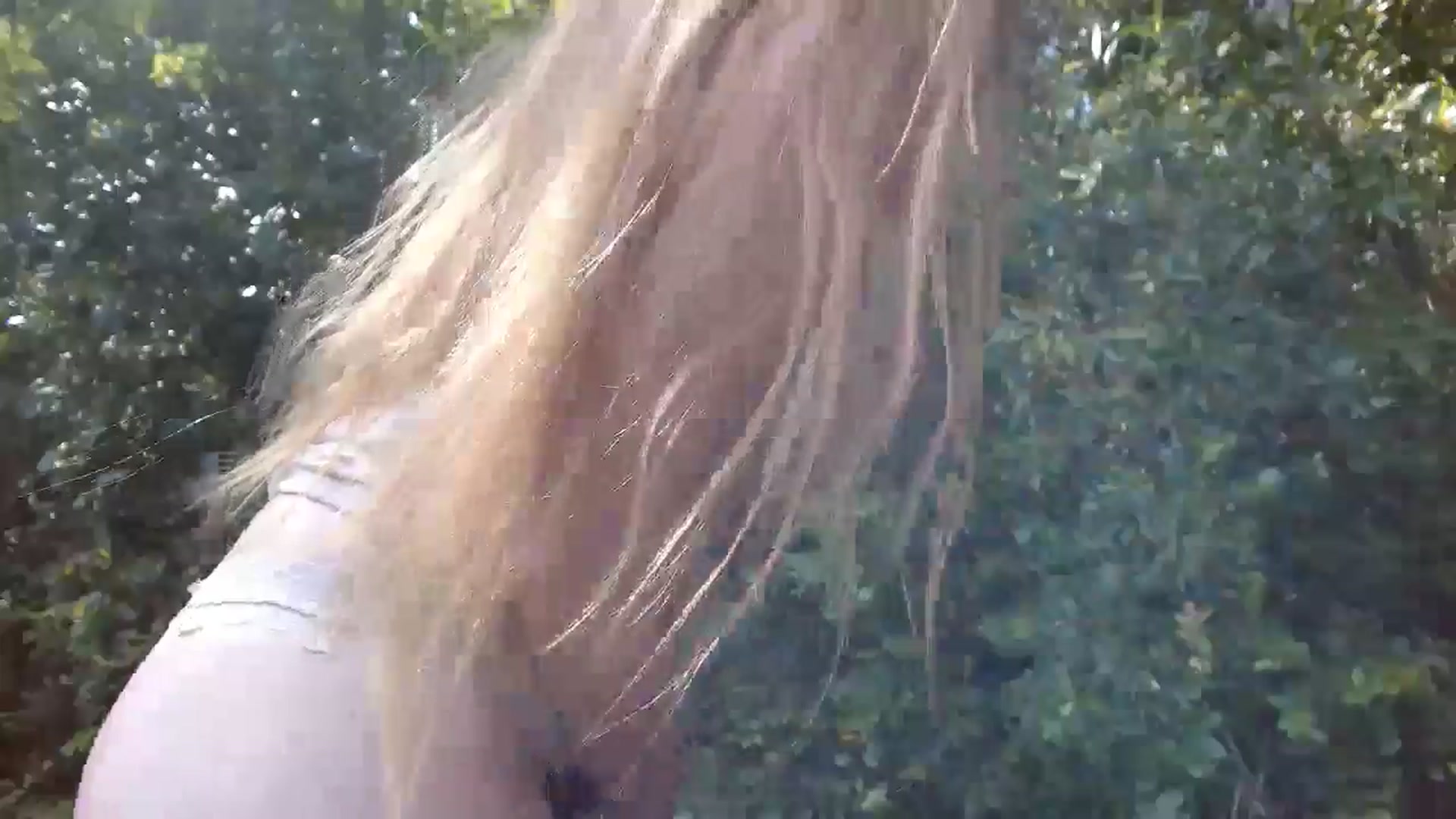 Gallery image thumbnail from GirlOffGrid's myfreecams stream on, 09/18/2024, 15:32 image 2 of 20