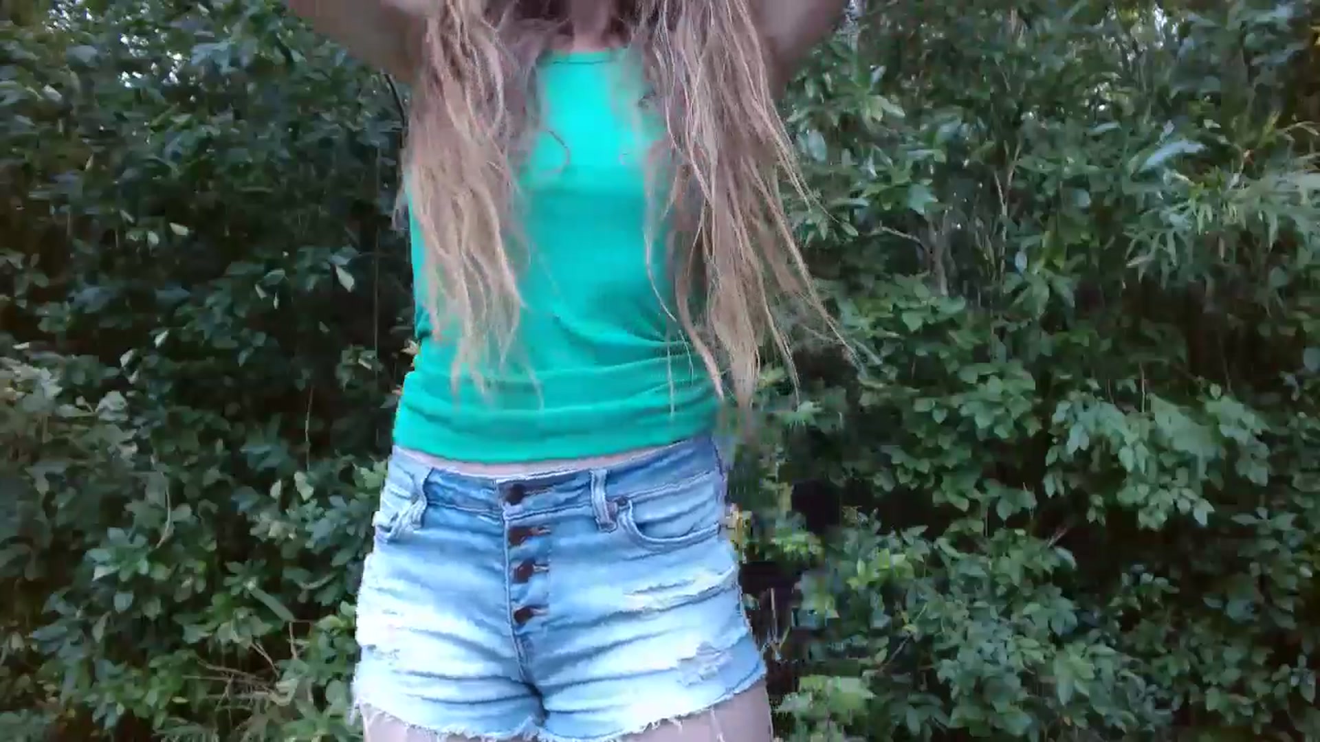 Gallery image thumbnail from GirlOffGrid's myfreecams stream on, 09/20/2024, 21:39 image 19 of 20