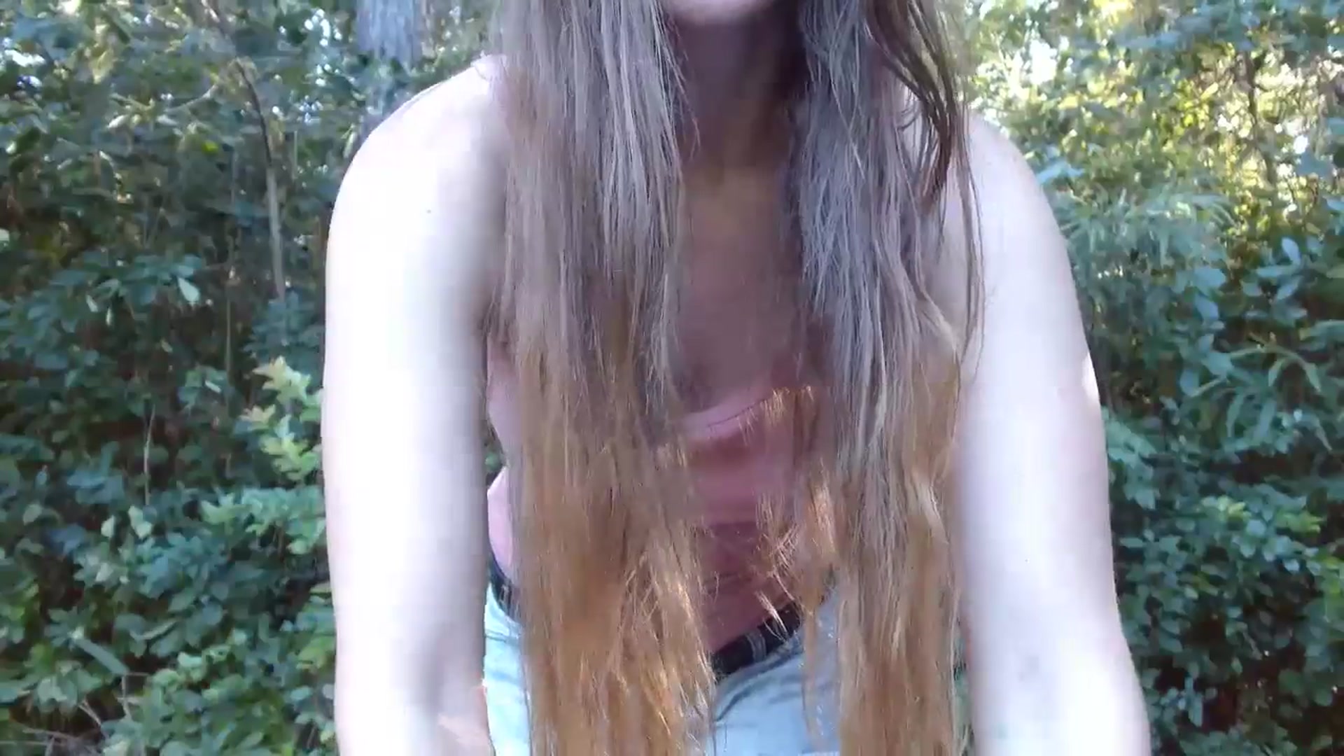 Gallery image thumbnail from GirlOffGrid's myfreecams stream on, 09/21/2024, 22:22 image 5 of 20