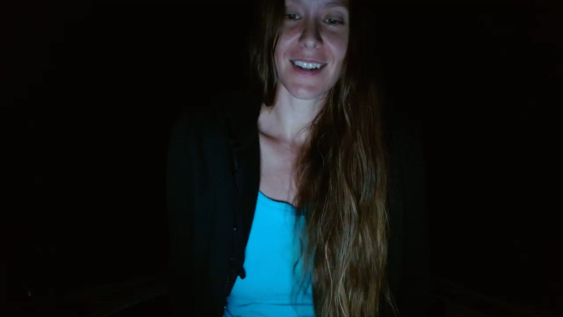 Gallery image thumbnail from GirlOffGrid's myfreecams stream on, 09/23/2024, 03:32 image 1 of 20