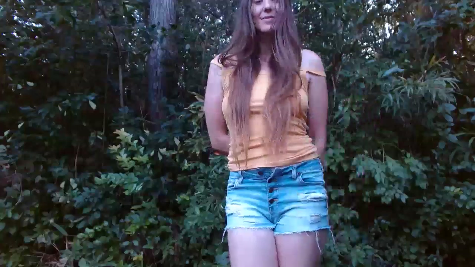 Gallery image thumbnail from GirlOffGrid's myfreecams stream on, 09/23/2024, 22:52 image 17 of 20