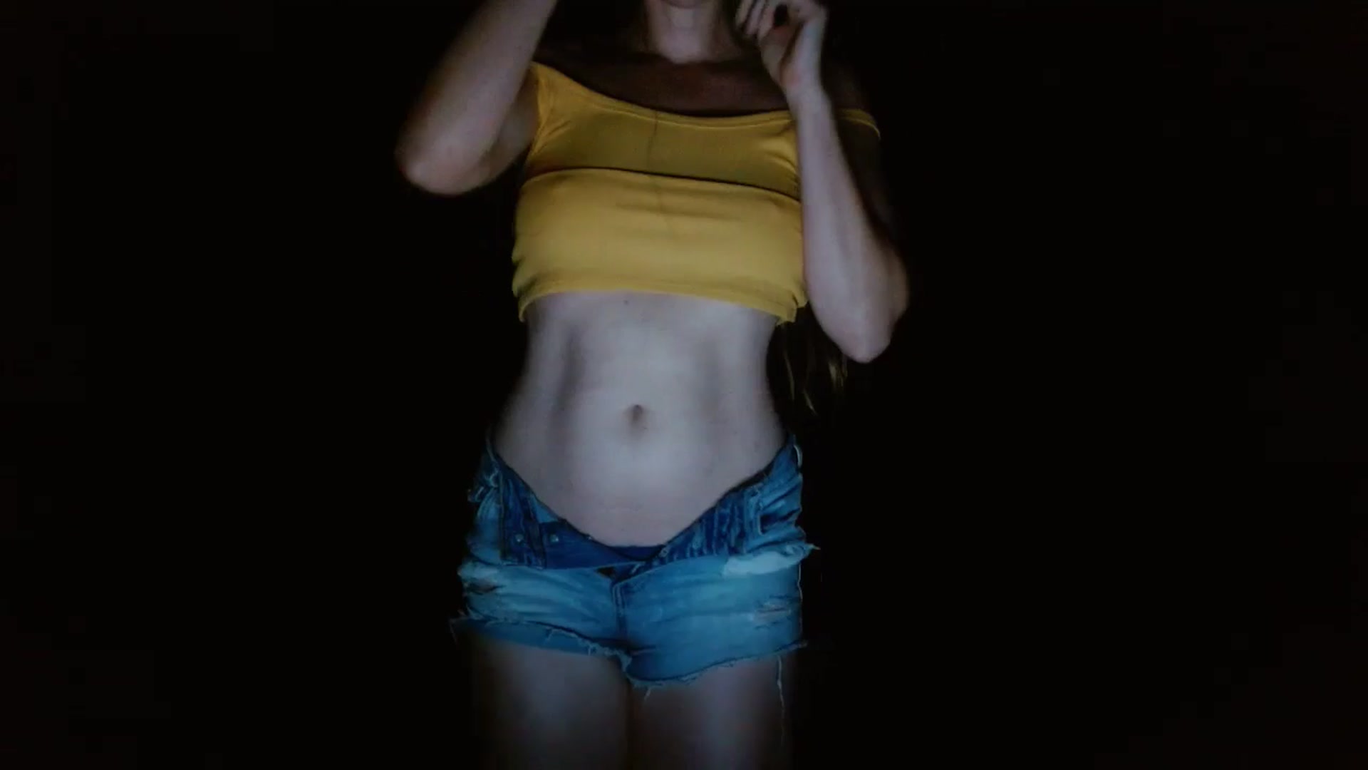 Gallery image thumbnail from GirlOffGrid's myfreecams stream on, 09/24/2024, 24:31 image 10 of 20