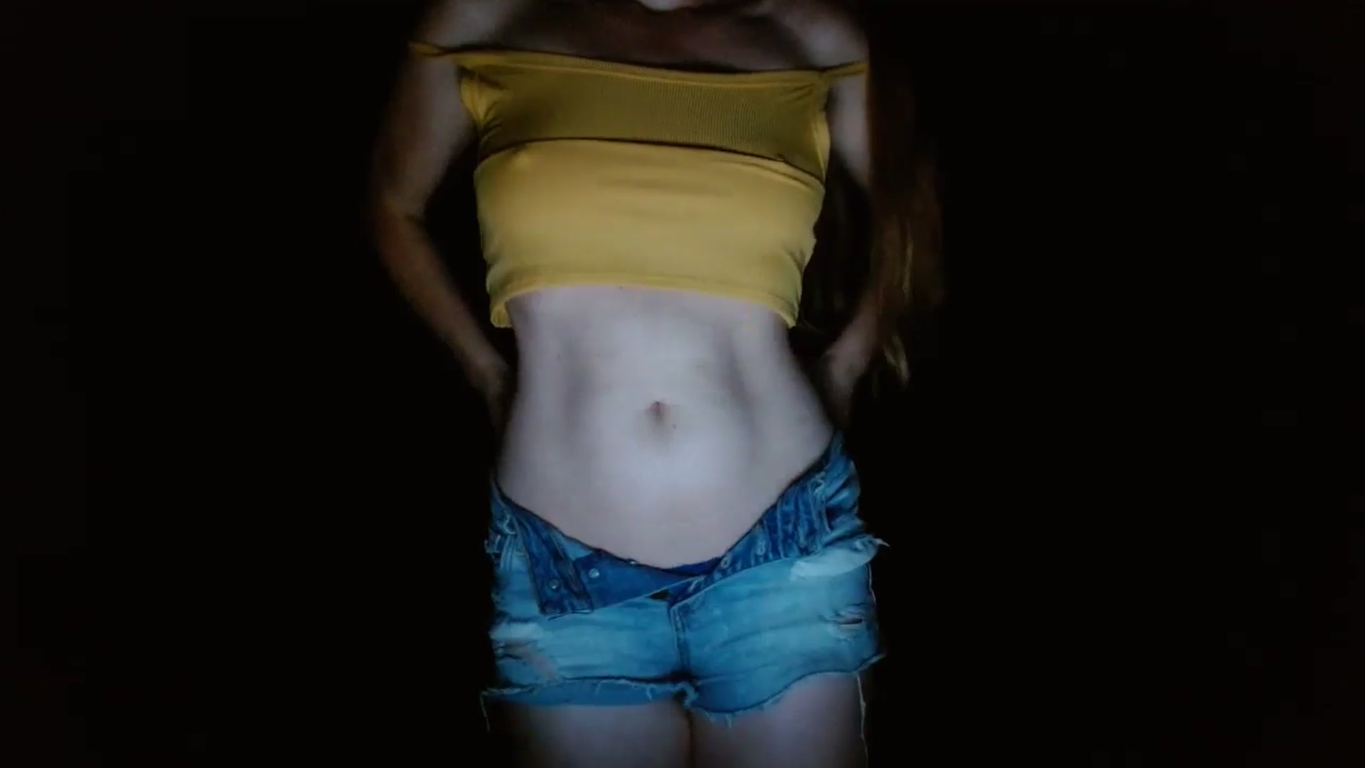 Gallery image thumbnail from GirlOffGrid's myfreecams stream on, 09/24/2024, 24:31 image 11 of 20
