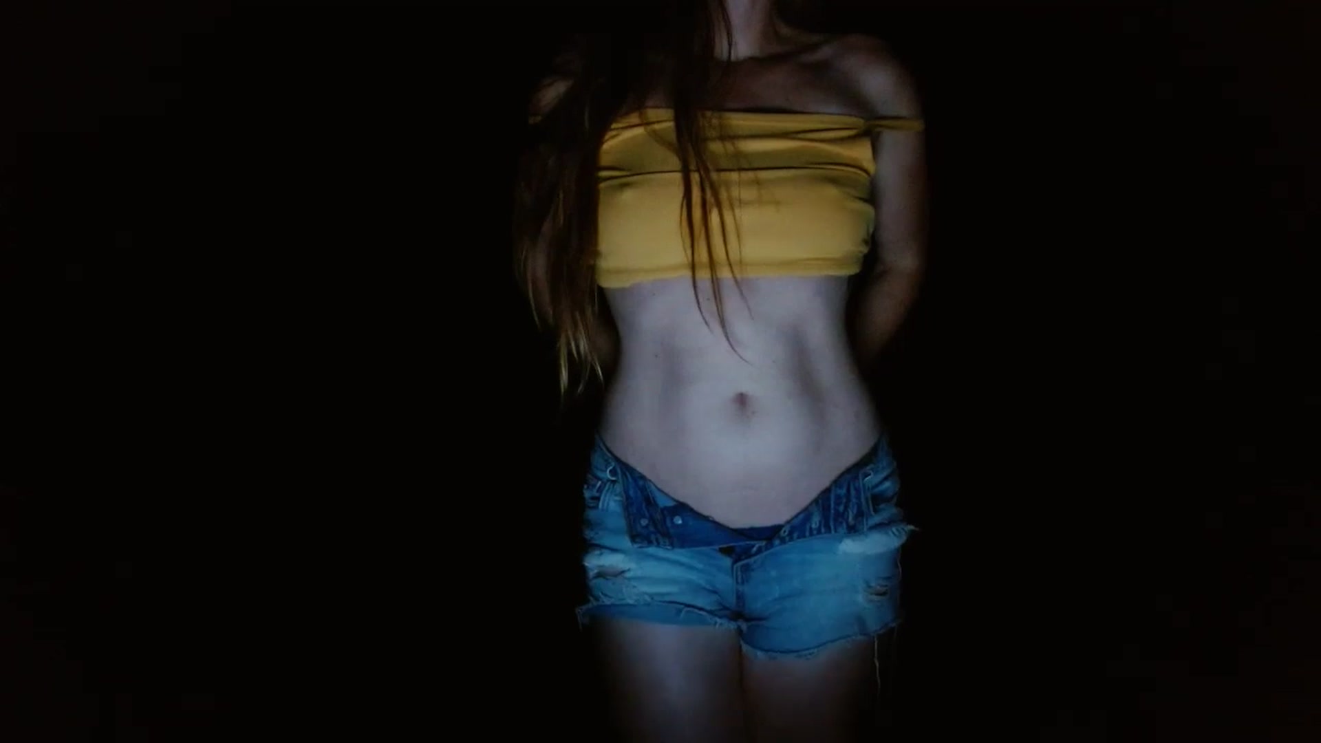 Gallery image thumbnail from GirlOffGrid's myfreecams stream on, 09/24/2024, 24:31 image 9 of 20