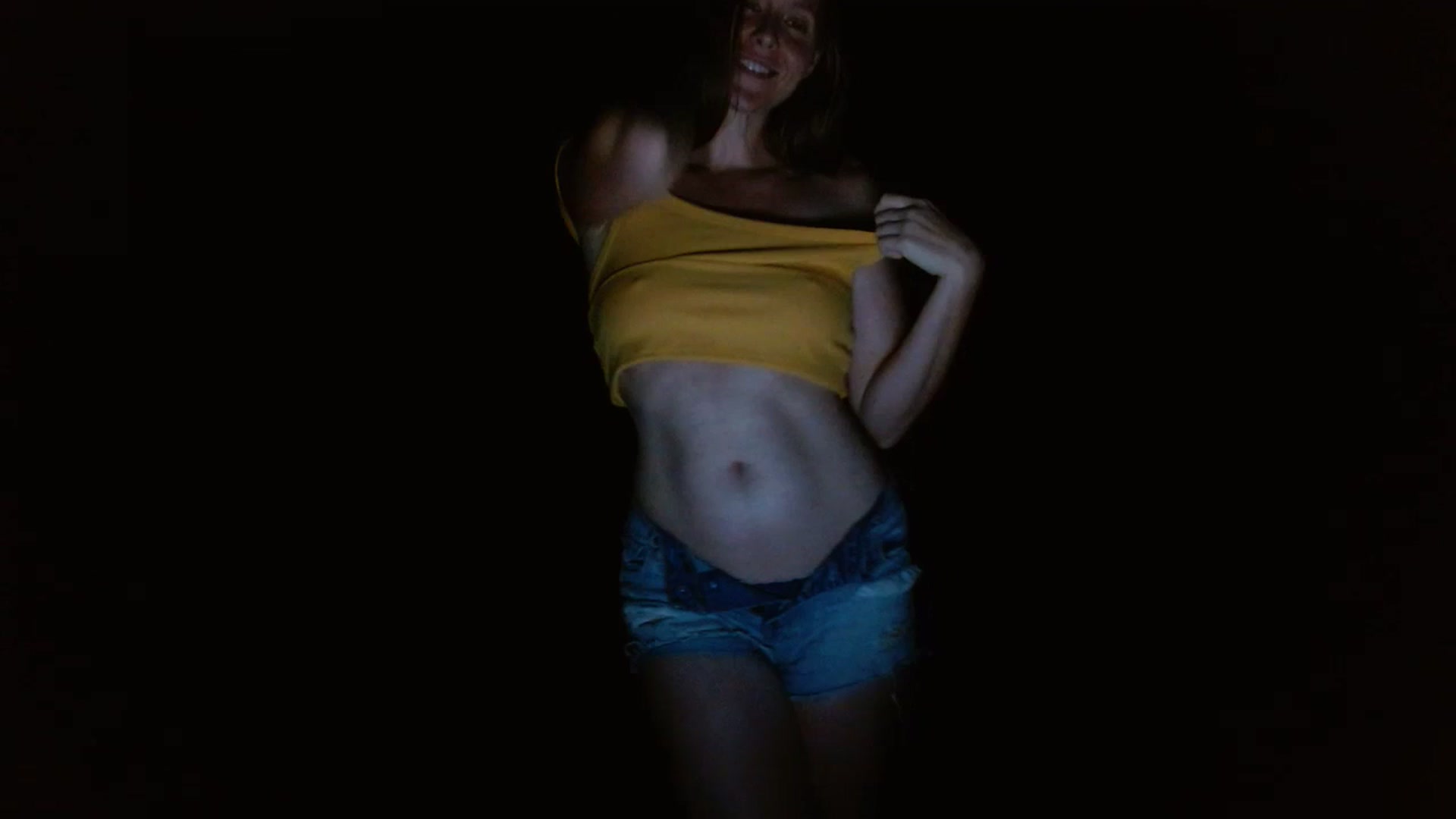 Gallery image thumbnail from GirlOffGrid's myfreecams stream on, 09/24/2024, 24:31 image 1 of 20