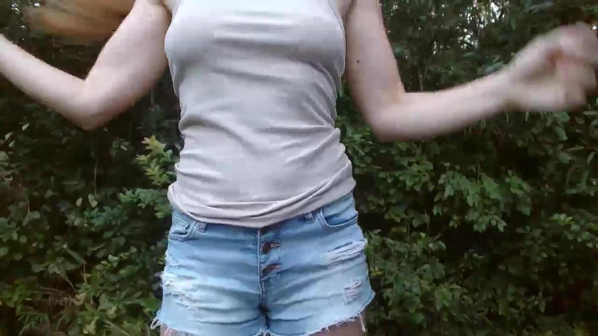 Gallery image thumbnail from GirlOffGrid's myfreecams stream on, 09/25/2024, 23:19 image 3 of 20