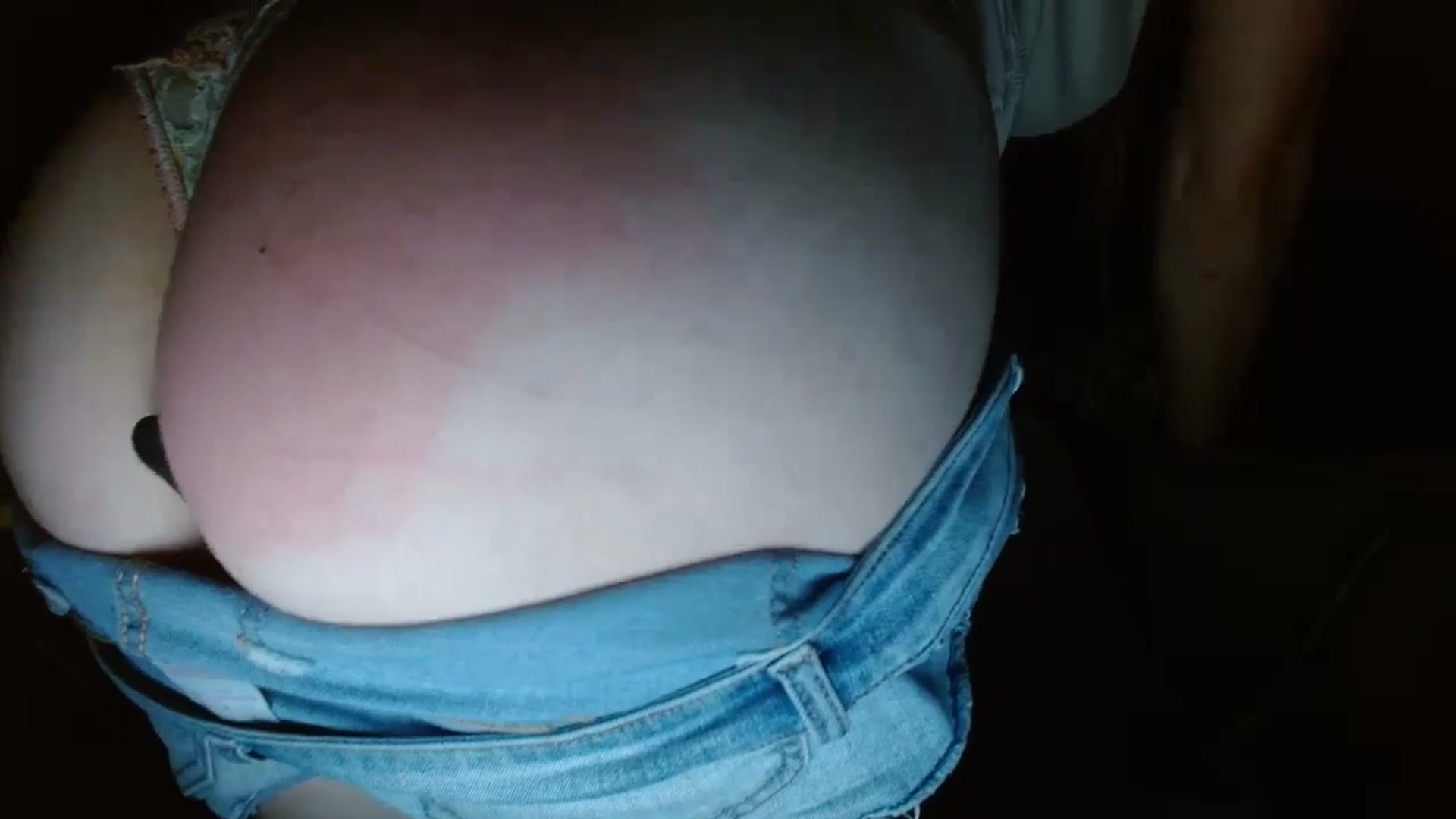 Gallery image thumbnail from GirlOffGrid's myfreecams stream on, 09/26/2024, 24:01 image 9 of 20
