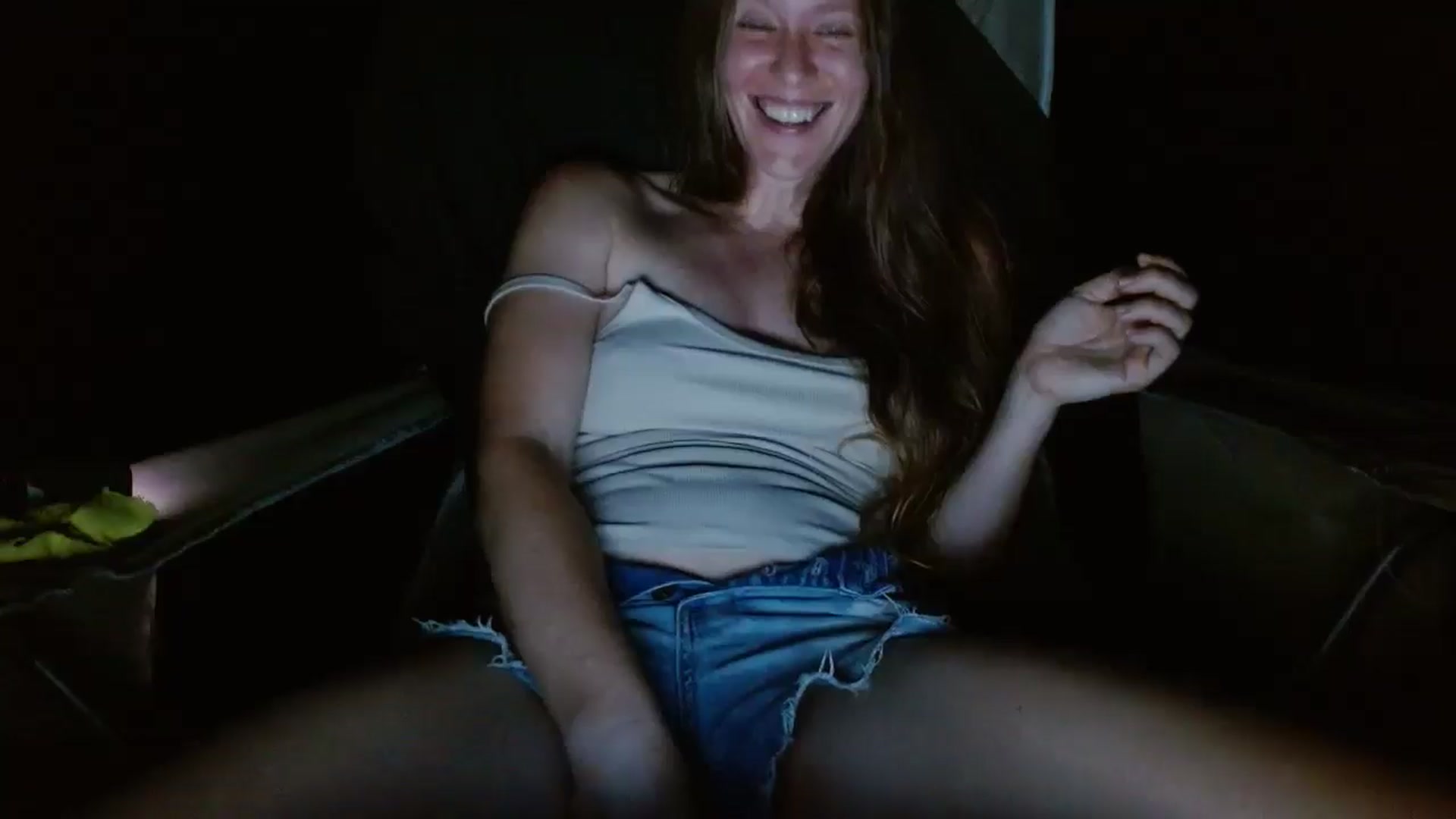 Gallery image thumbnail from GirlOffGrid's myfreecams stream on, 09/26/2024, 24:01 image 17 of 20