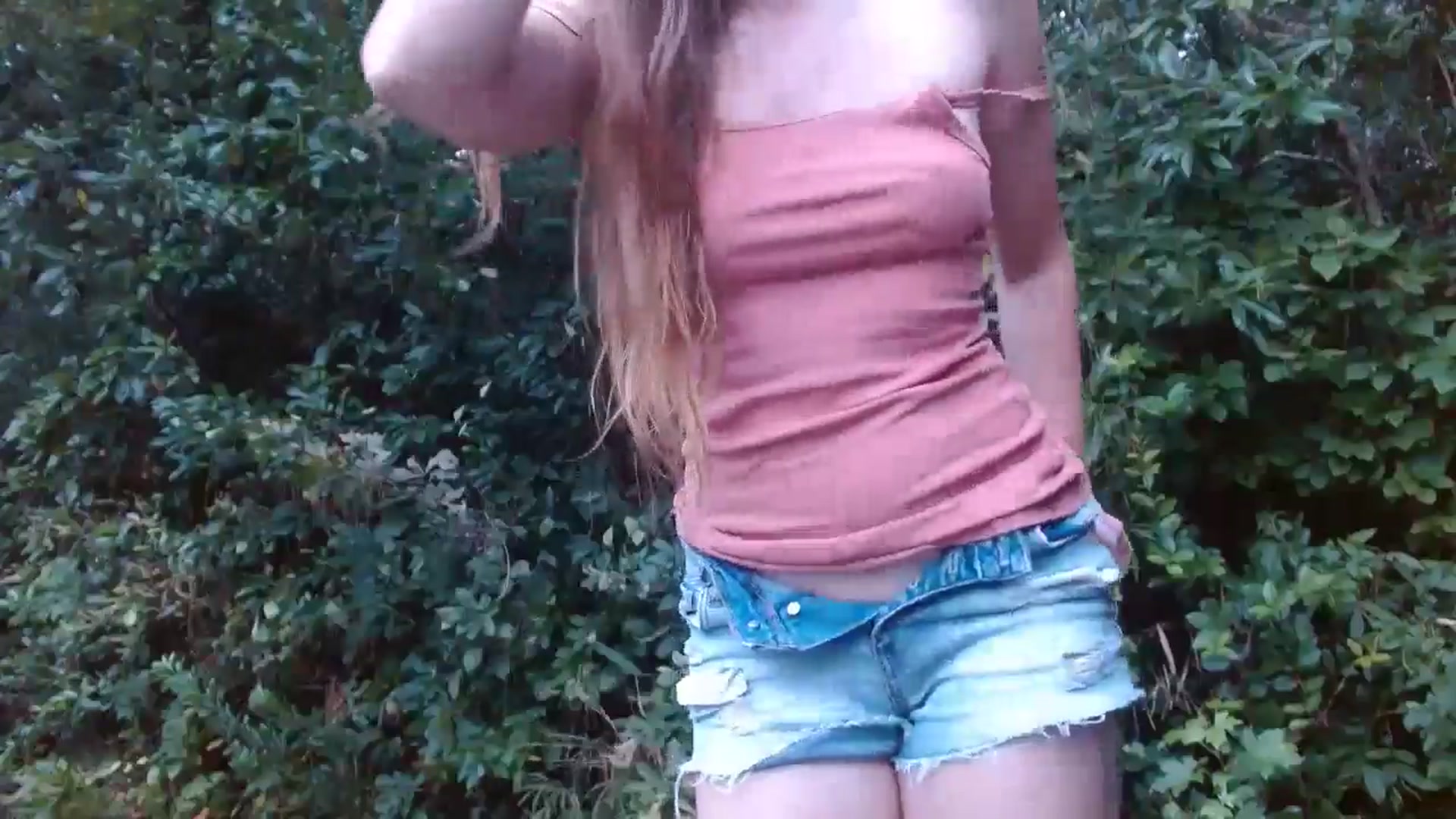 Gallery image thumbnail from GirlOffGrid's myfreecams stream on, 09/26/2024, 22:51 image 19 of 20