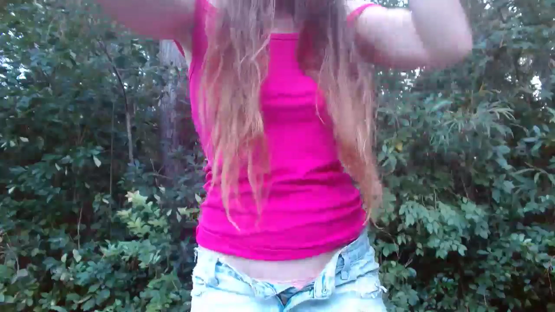 Gallery image thumbnail from GirlOffGrid's myfreecams stream on, 09/27/2024, 23:10 image 2 of 20